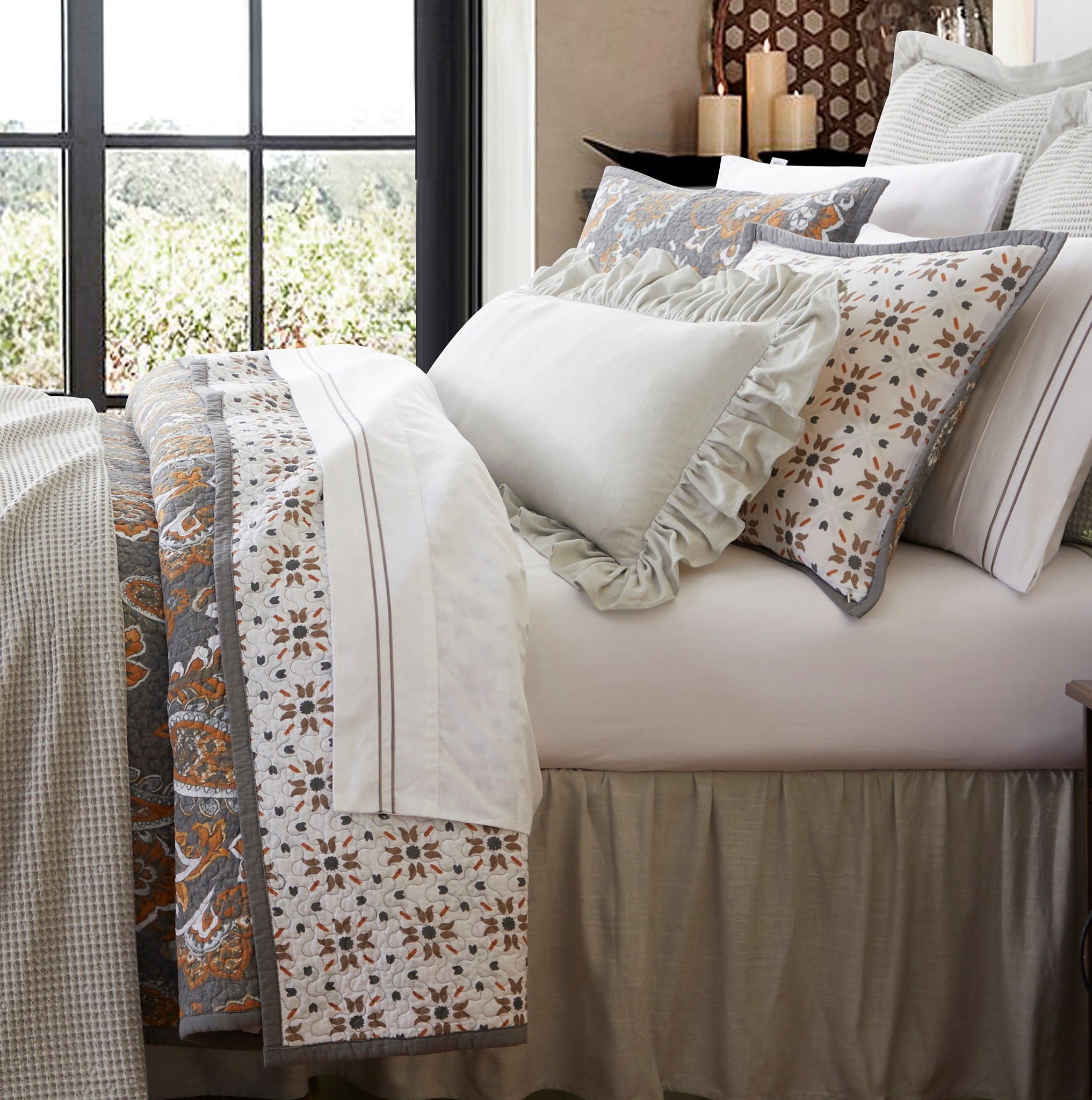 Abbie - Twin Western Paisley Reversible Quilt Set (Set of 2) - Gray