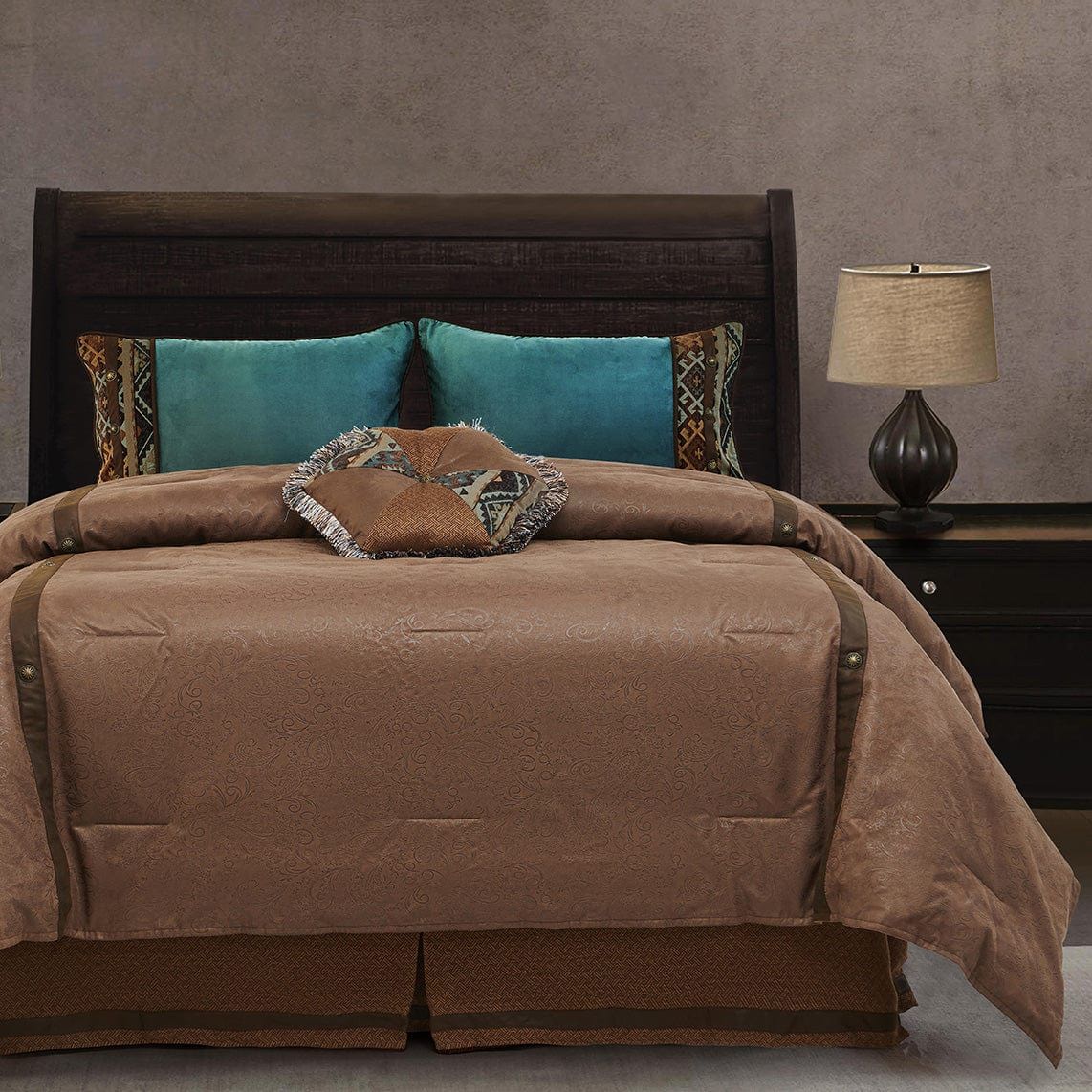 Del Rio - King Comforter Set (Set of 5) - Brown