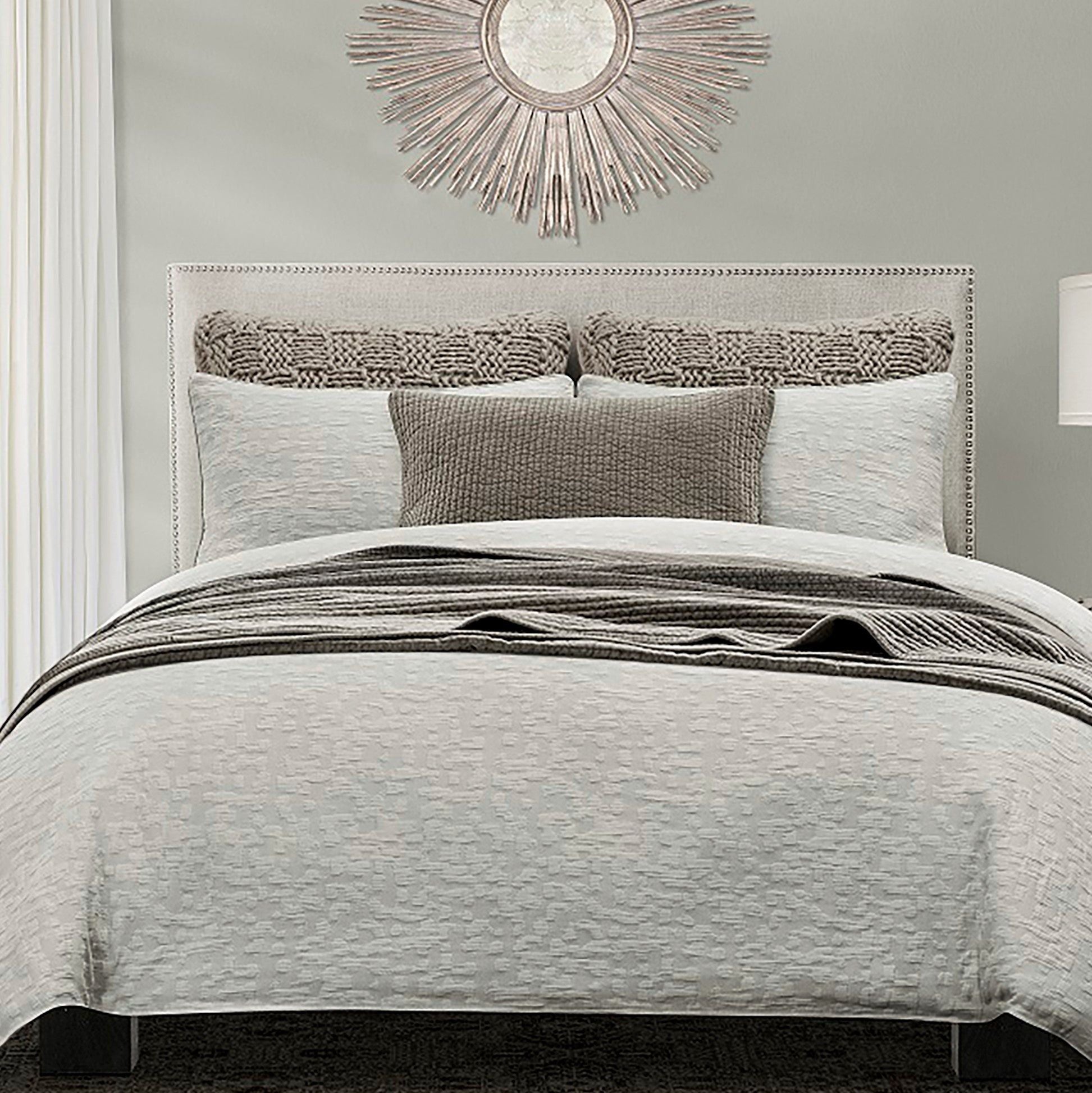 Porto Matelasse - Queen Comforter Set (Set of 3) - Light Taupe