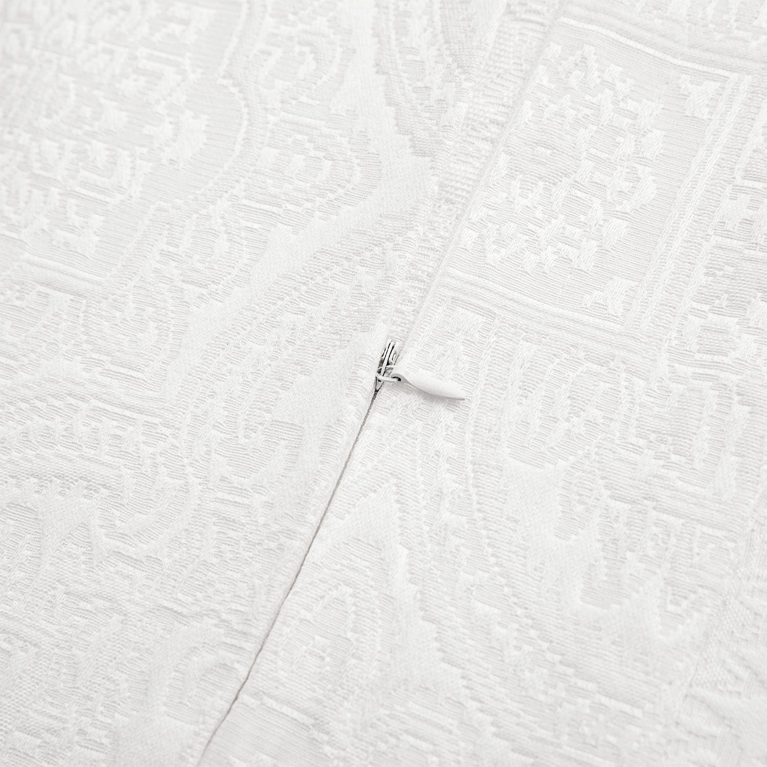 Liza White Matelasse - King Coverlet Set (Set of 4) - White / Black