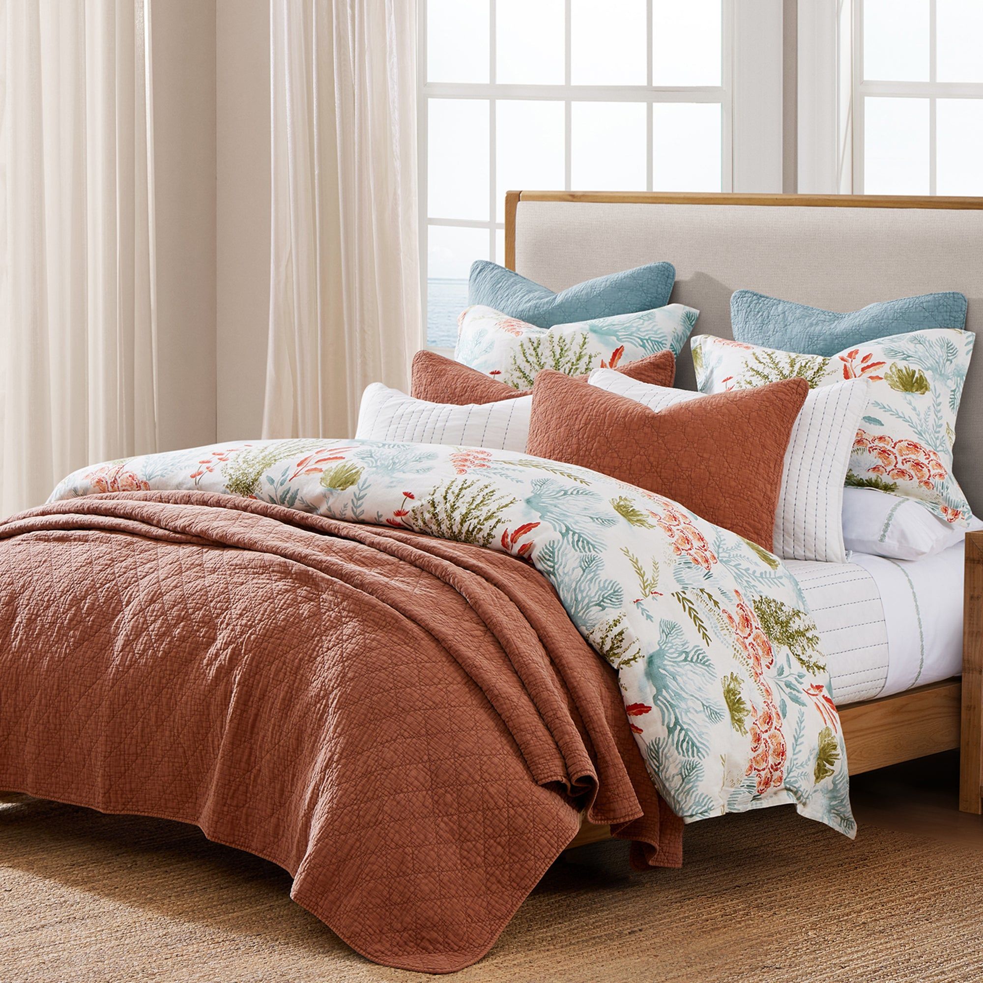 Oceania - Queen Comforter Set (Set of 3) - Coral