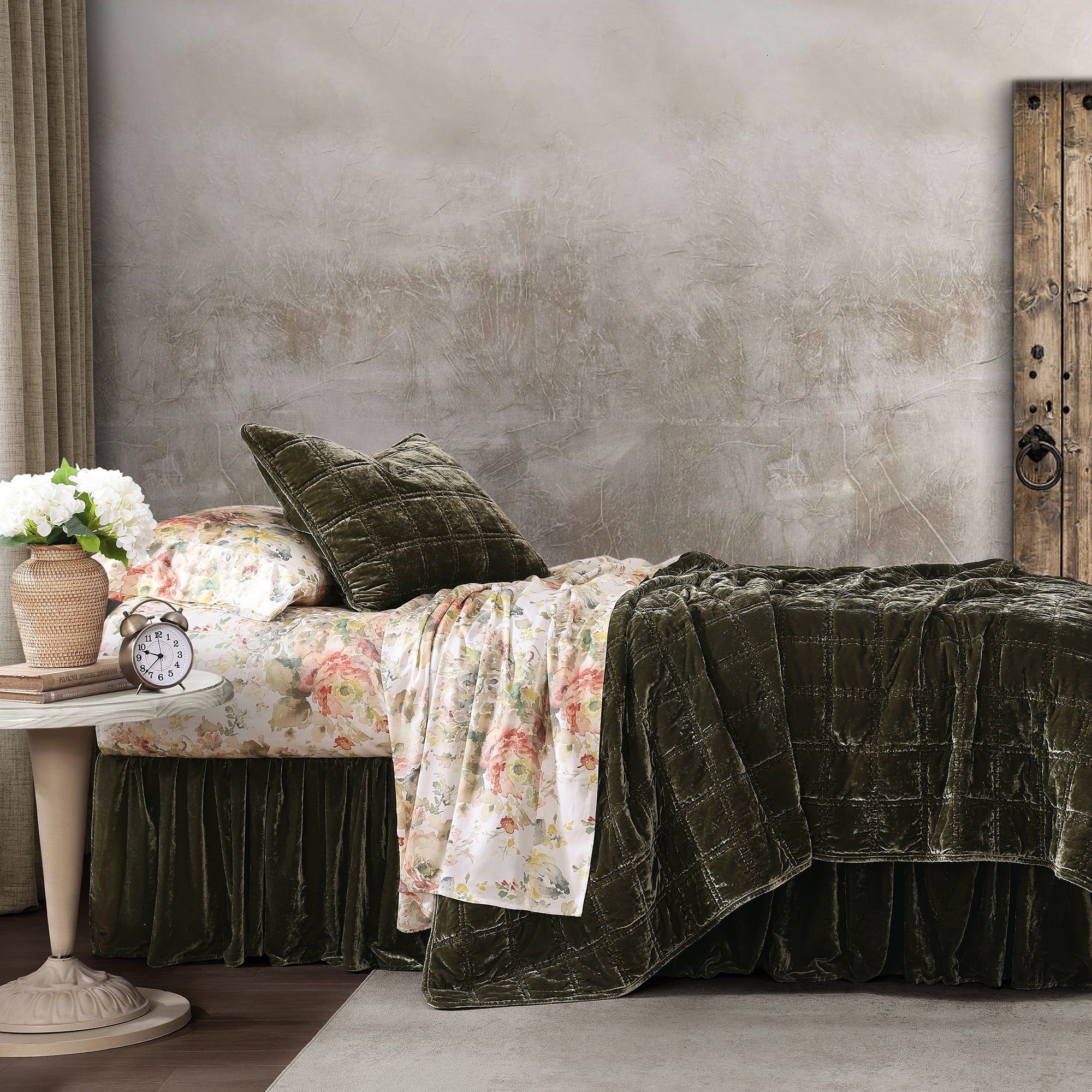 Stella - Full/Queen Faux Silk Velvet Double Box Stitch Quilt Set (Set of 3) - Fern Green