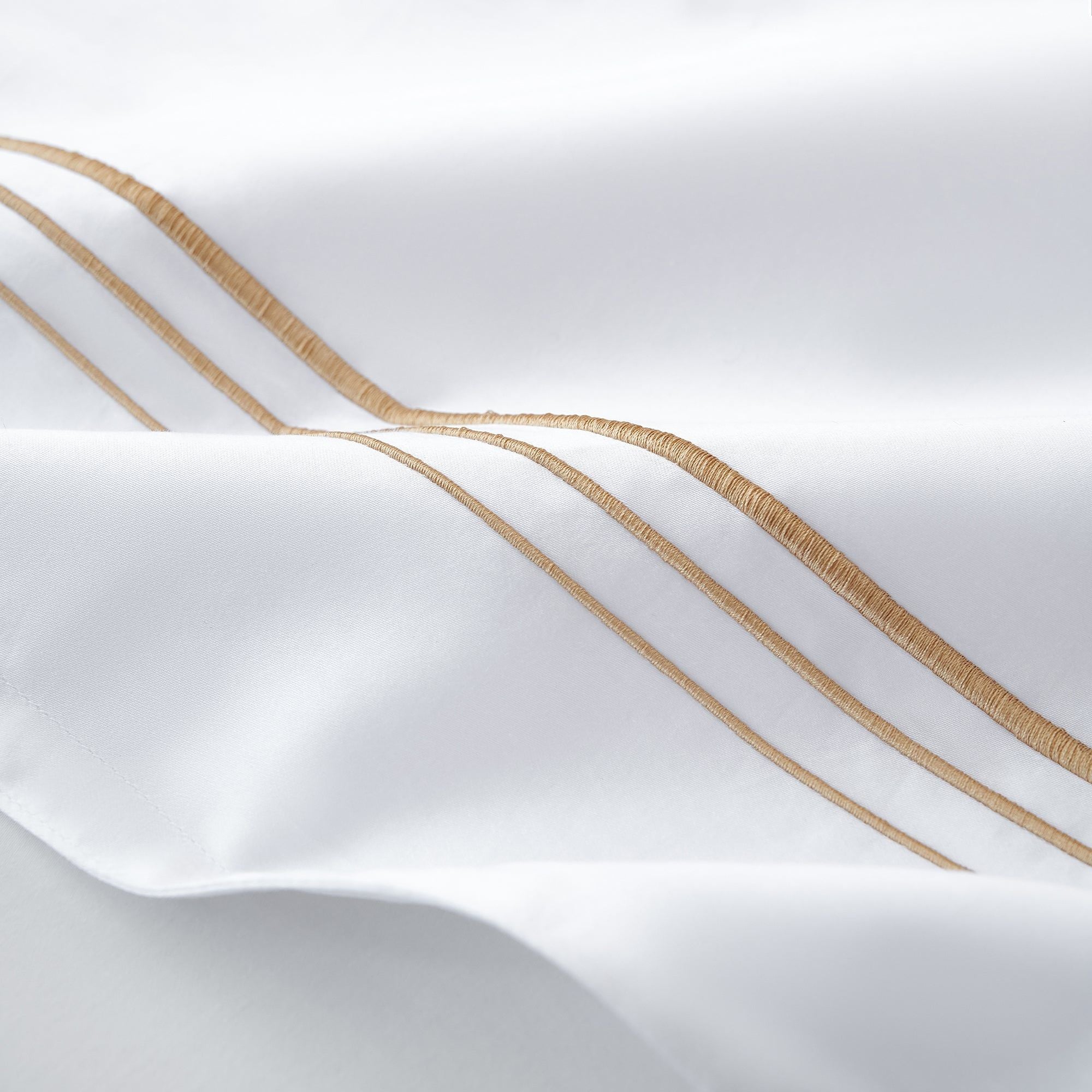 Border Embroidery - Queen Duvet Cover Set (Set of 3) - Light Gold / White
