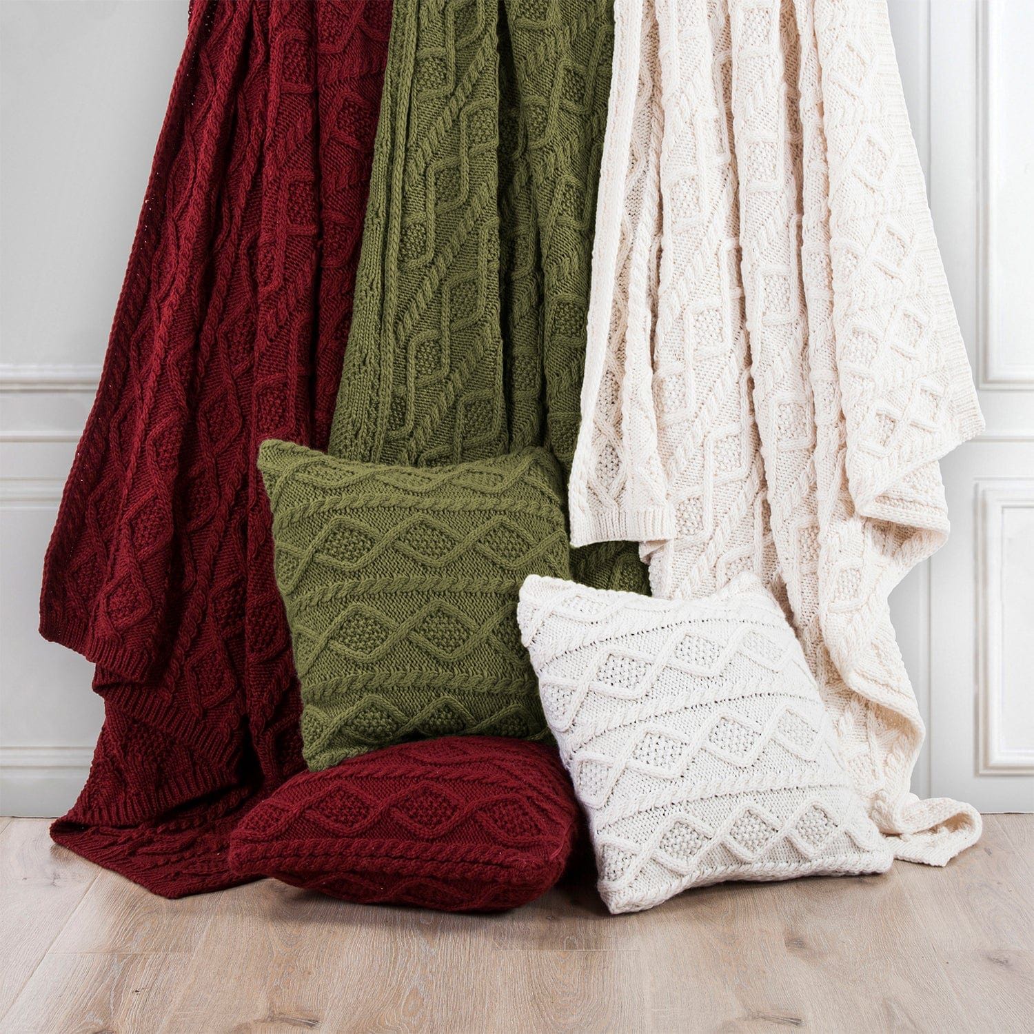 Cable Knit - Soft Diamond Throw Pillow - Cream
