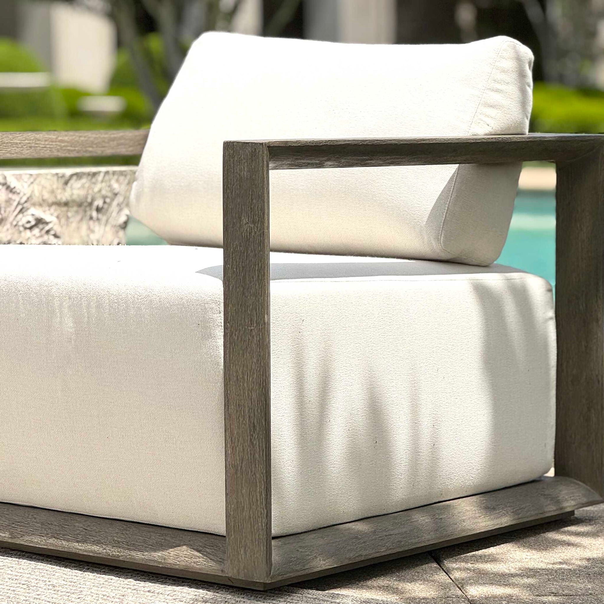 Remsen - Outdoor Lounge Chair - Dark Gray / White