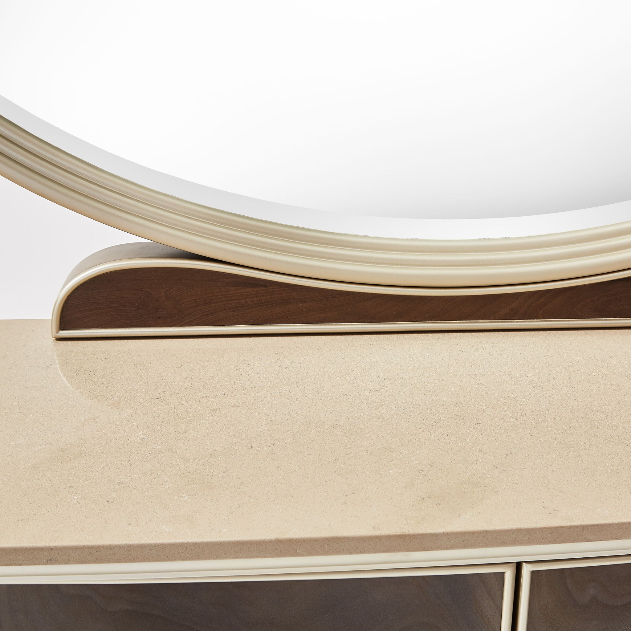 Villa Cherie - Dresser