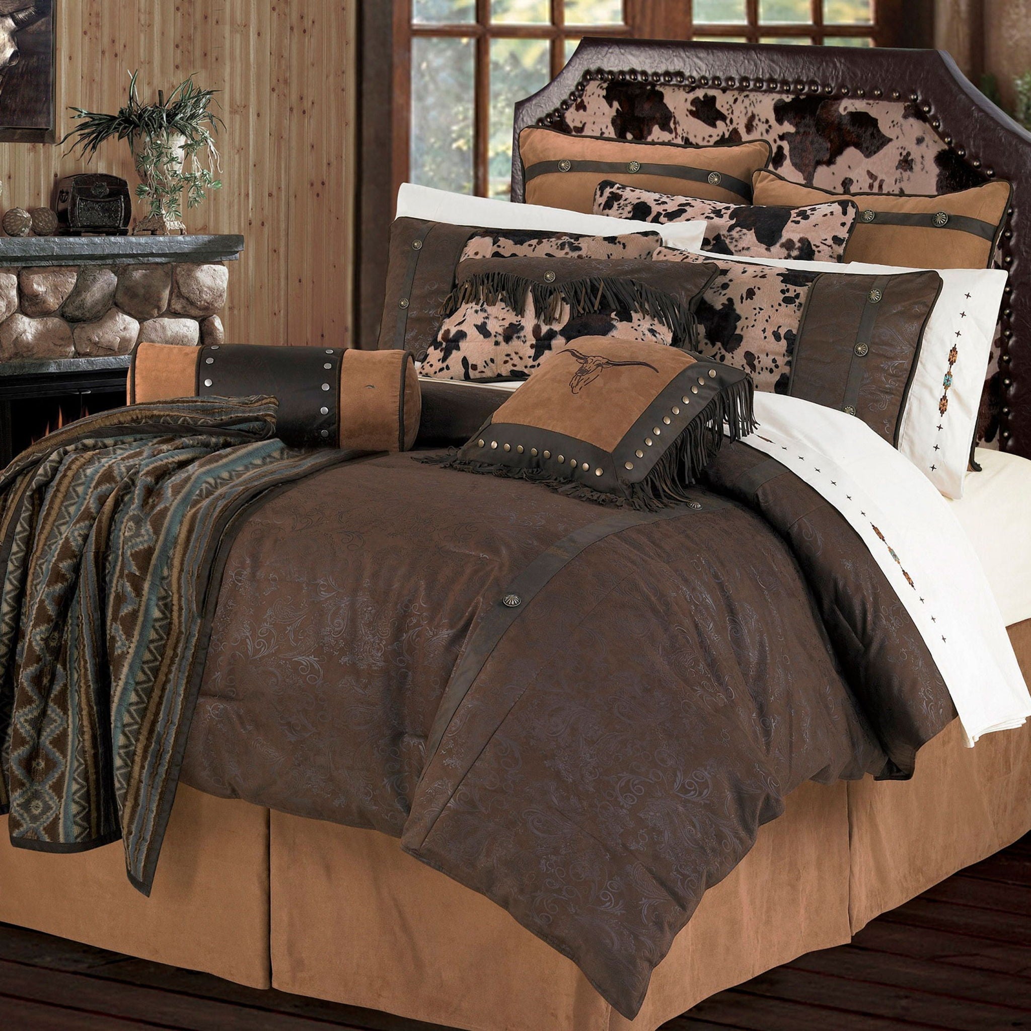 Caldwell - Queen Comforter Set (Set of 5) - Brown