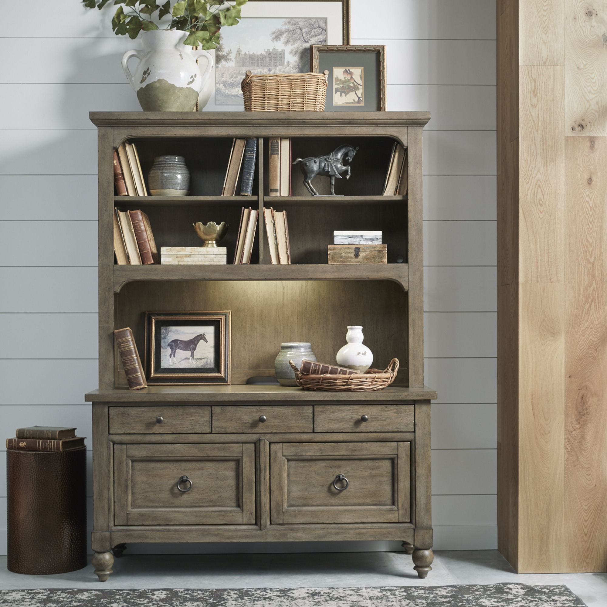 Americana Farmhouse - Credenza