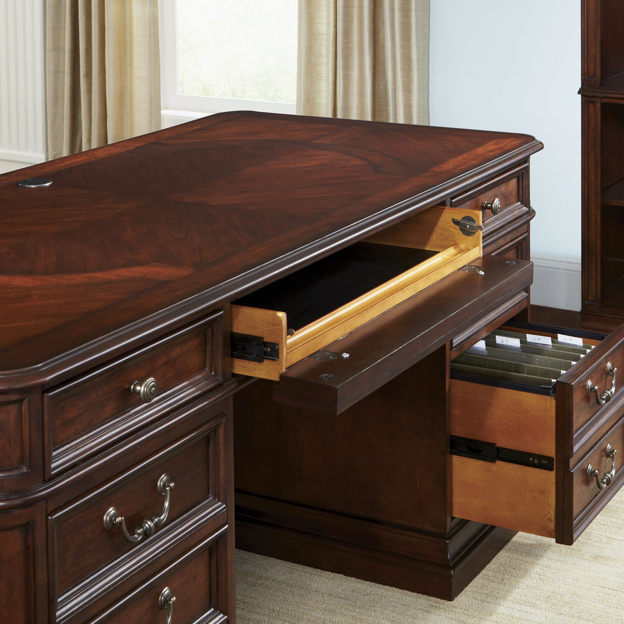 Brayton Manor - 5 Piece Home Office Jr Executive Set - Cognac