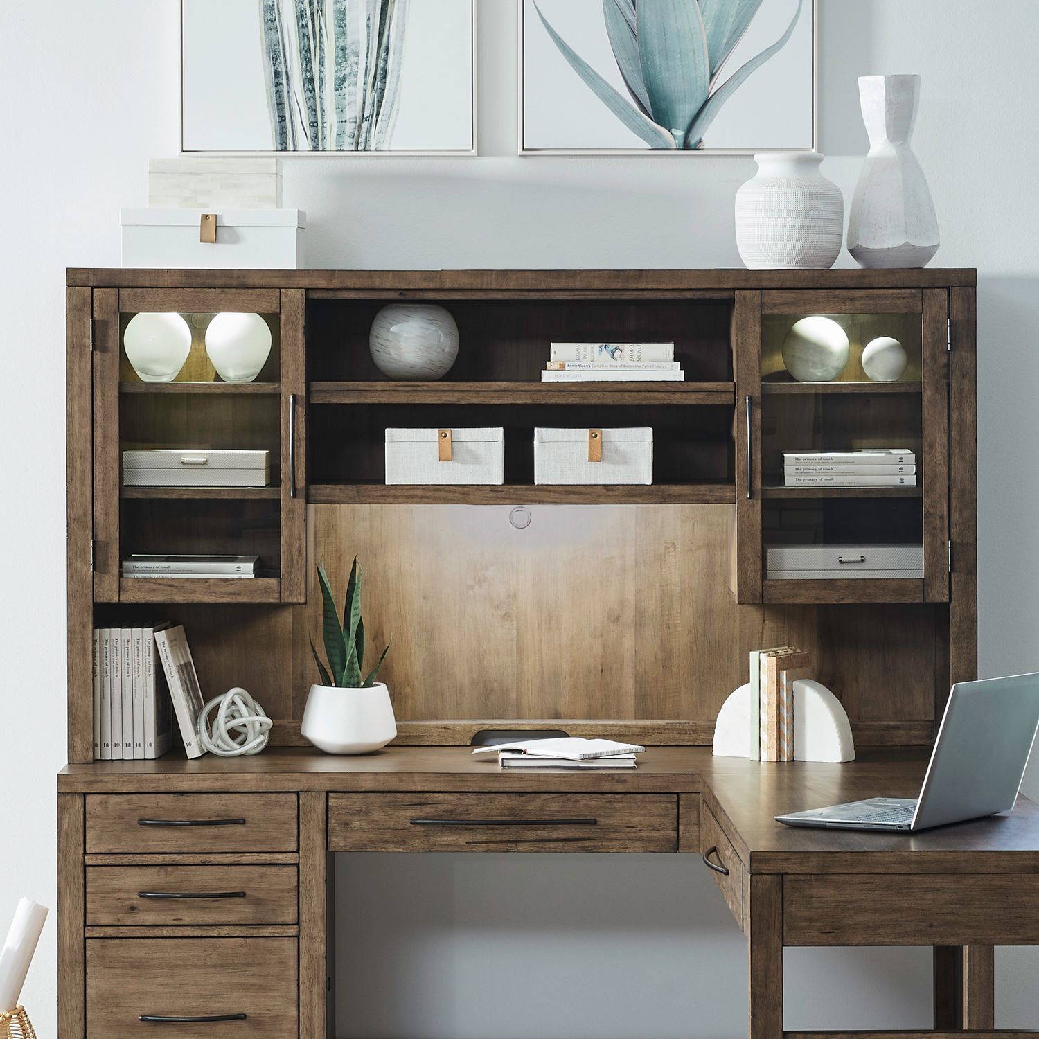 Shaker Lakes - Hutch - Harvest Brown