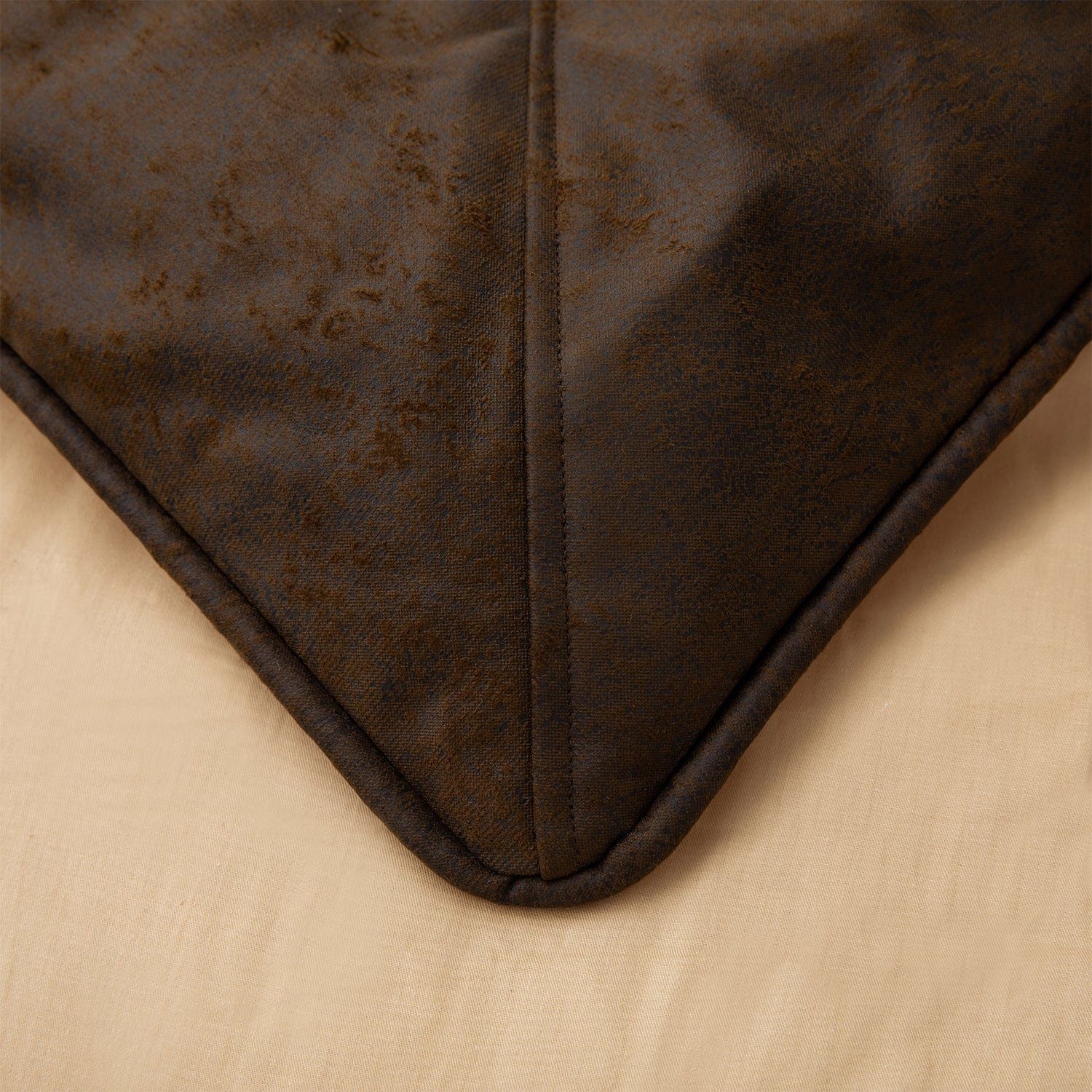Laredo - Twin Comforter Set (Set of 5) - Chocolate