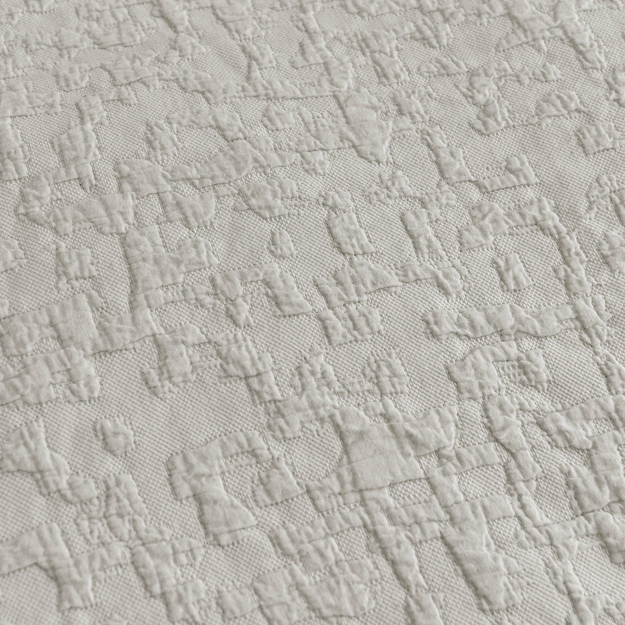 Porto Matelasse - King Comforter Set (Set of 3) - Light Taupe