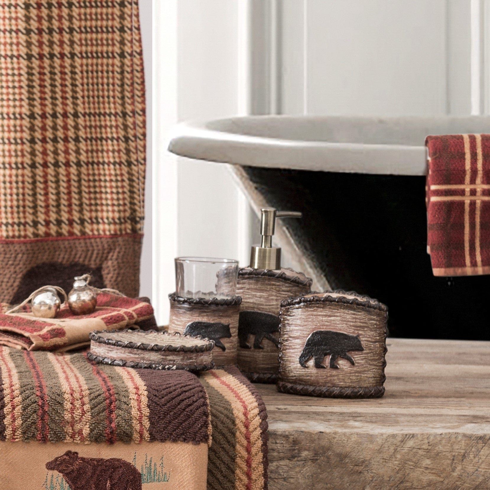 Lodge Bear - Countertop Bathroom Set (Set of 4), 4 Per Carton - Brown