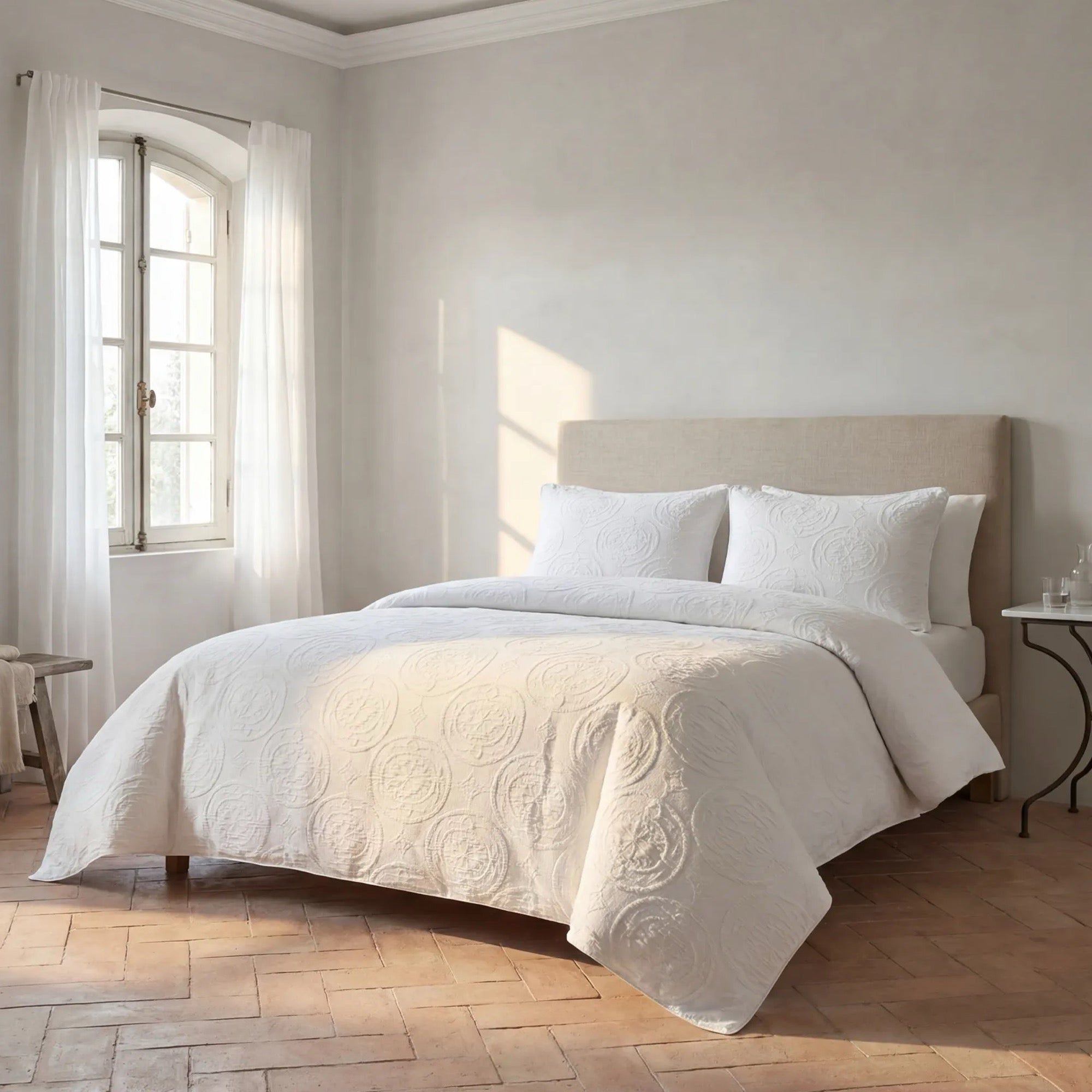 Verona Matelasse - Queen Comforter Set (Set of 3) - Vintage White