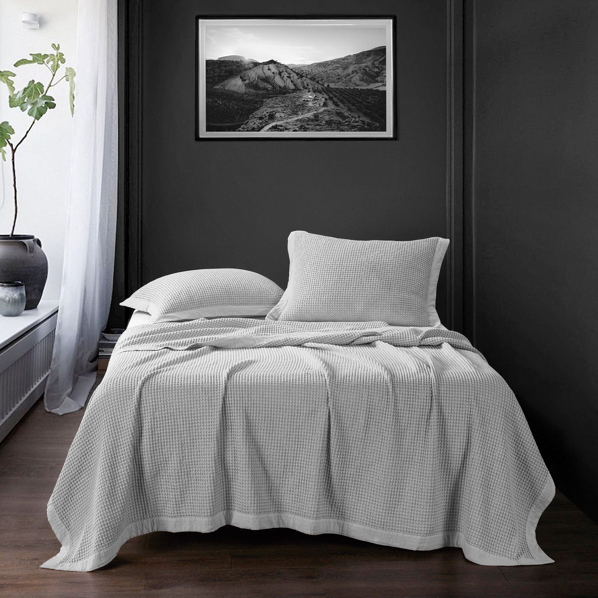 Stonewashed Cotton Waffle Weave - Twin Coverlet - Gray
