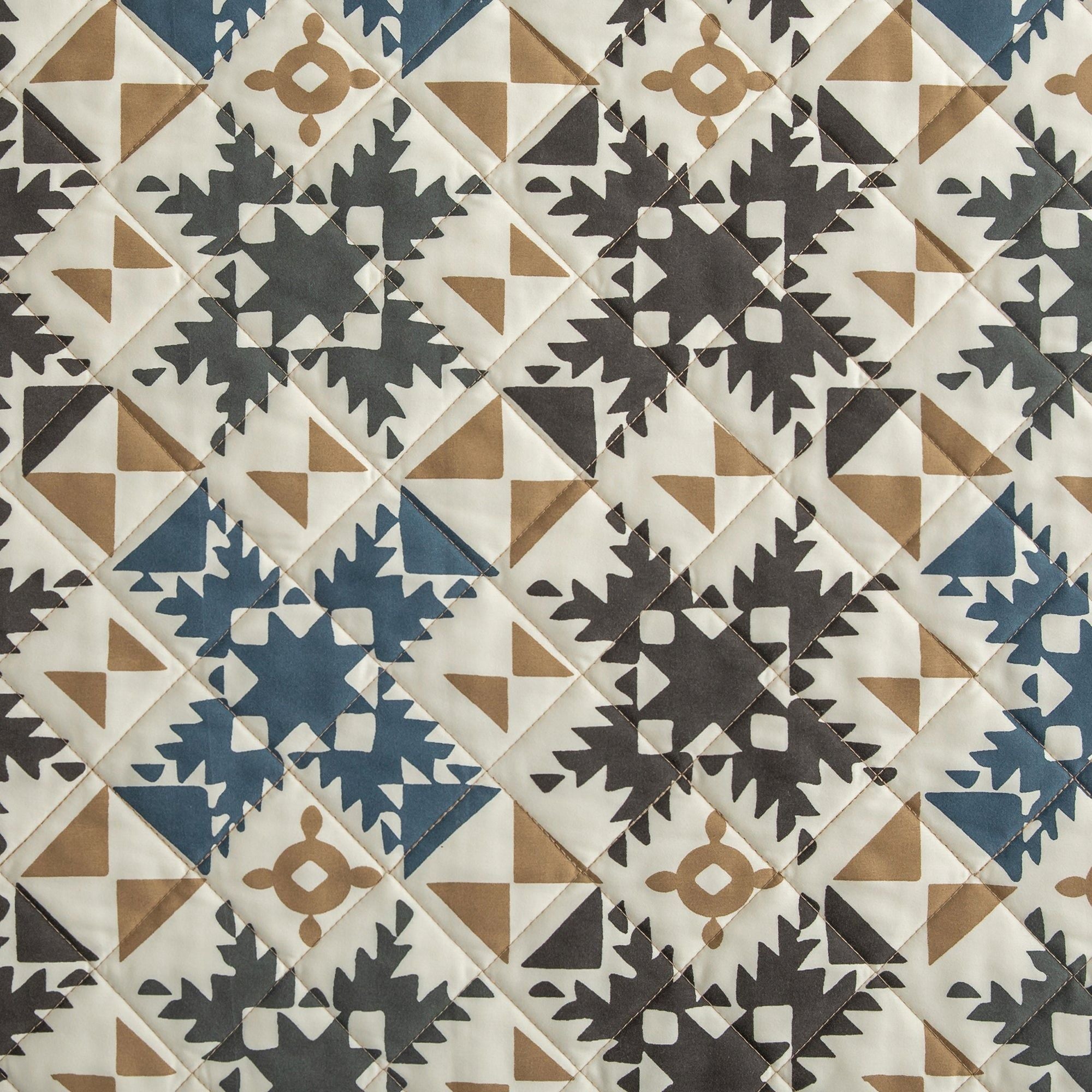 Mosaic - Full/Queen Reversible Quilt Set (Set of 3) - Multi Color