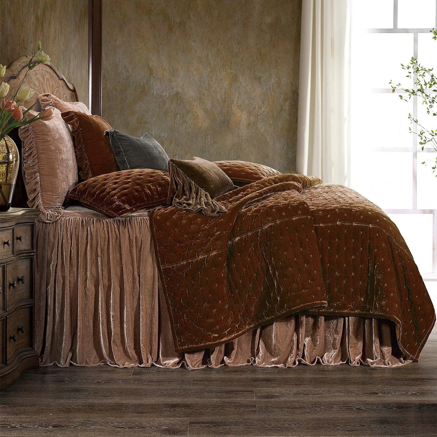 Stella - King Faux Silk Velvet Bedspread Set (Set of 3) - Dusty Rose