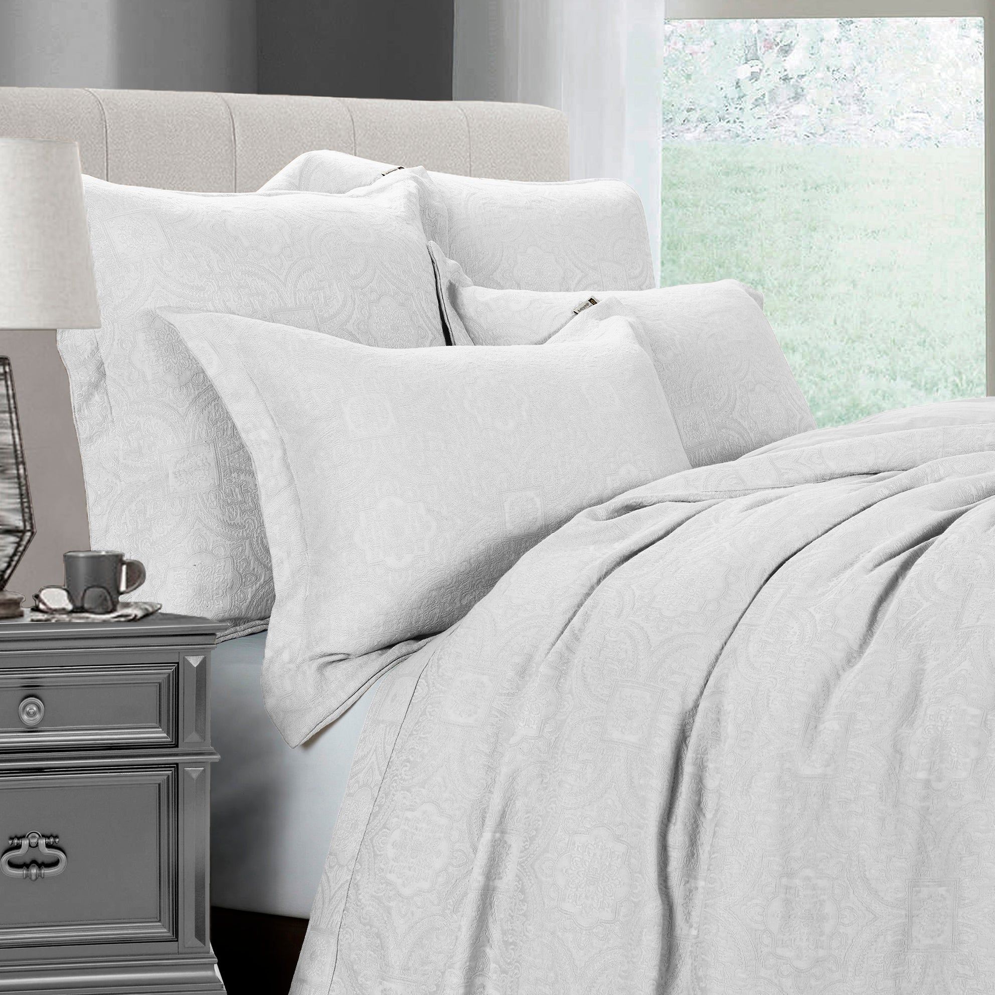 Matelasse - Queen Duvet Cover Set (Set of 3) - Ivory