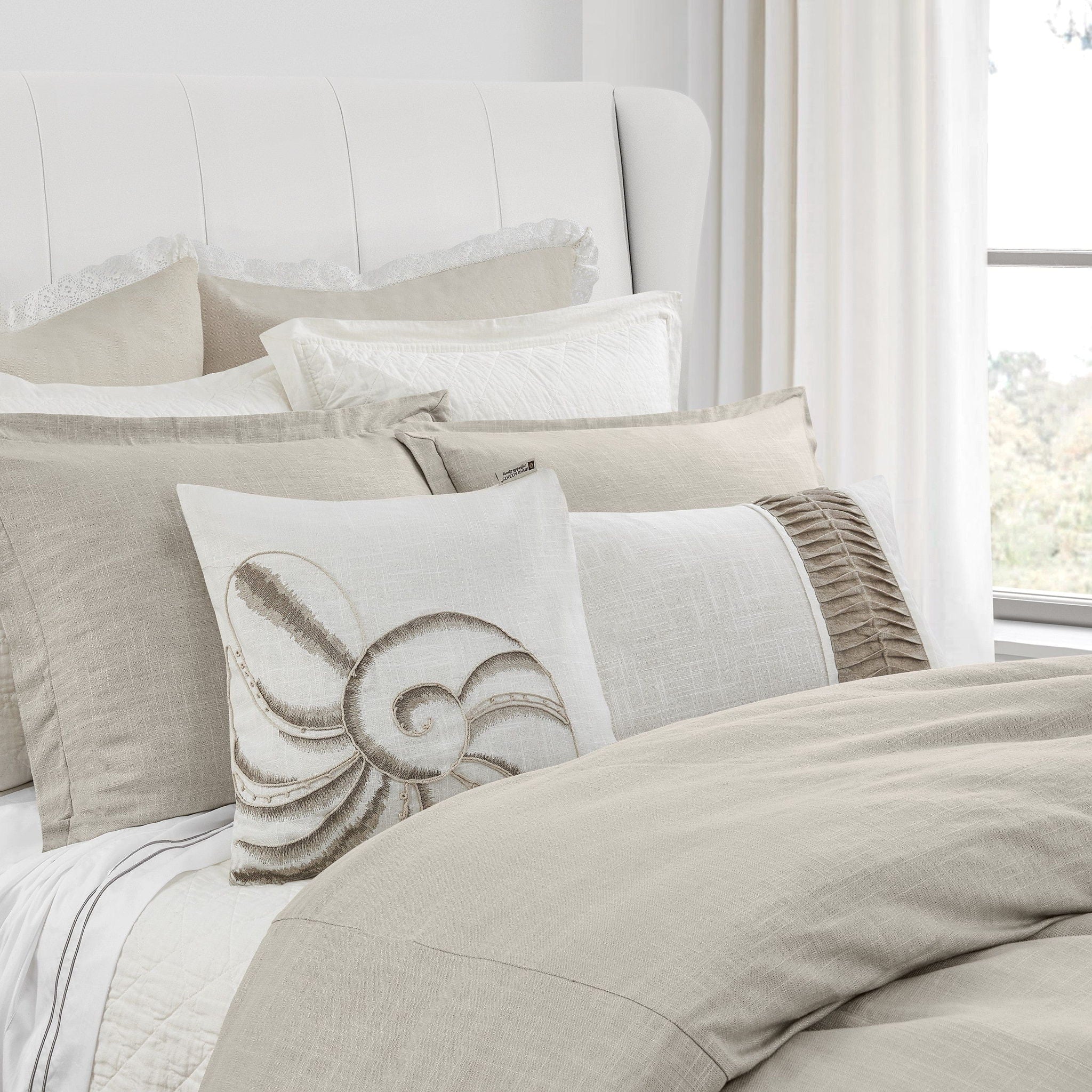 Hera - Queen Washed Linen Flange Duvet Cover Set (Set of 3) - Light Tan