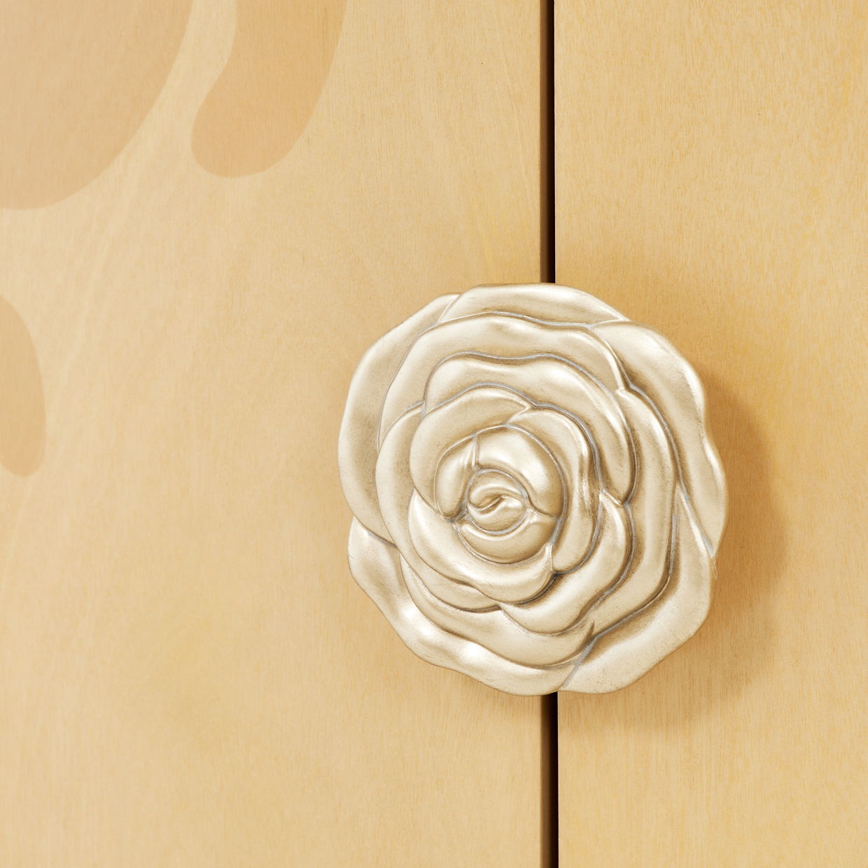 Camellia Field - Bedroom Dresser