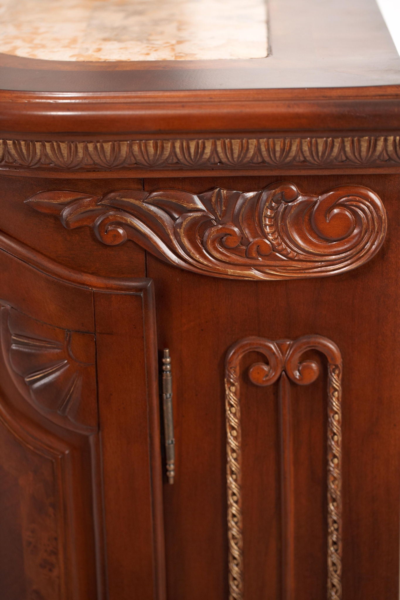 Cortina - Dresser & Mirror - Honey Walnut