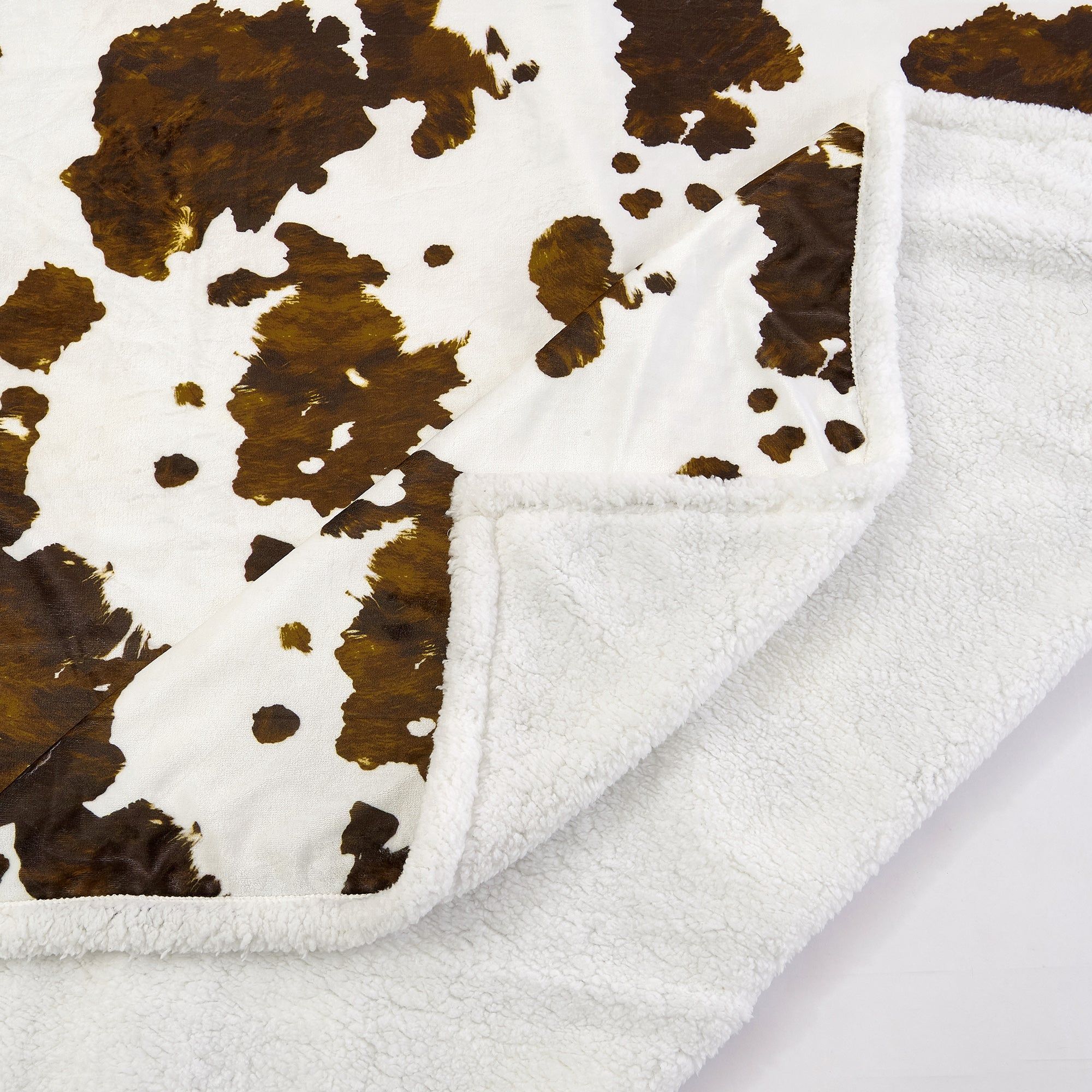 Campfire - Elsa Cowhide Campfire Sherpa Throw 6 Per Carton - Chocolate