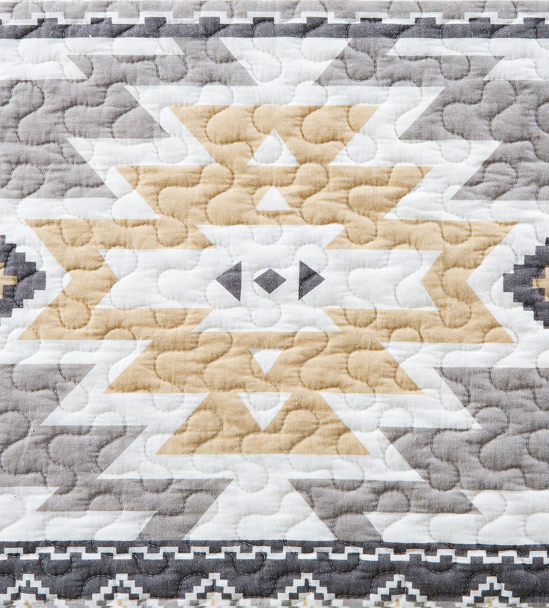 Desert Sage - Twin Reversible Quilt Set (Set of 2) - Tan / White / Gray