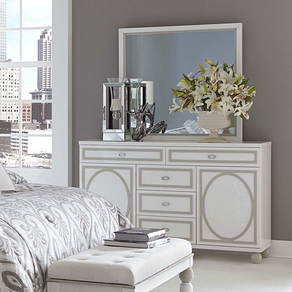 Sky Tower - Dresser