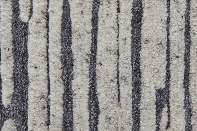 BROADFIELD Collection - T6037 Ivory/Charcoal