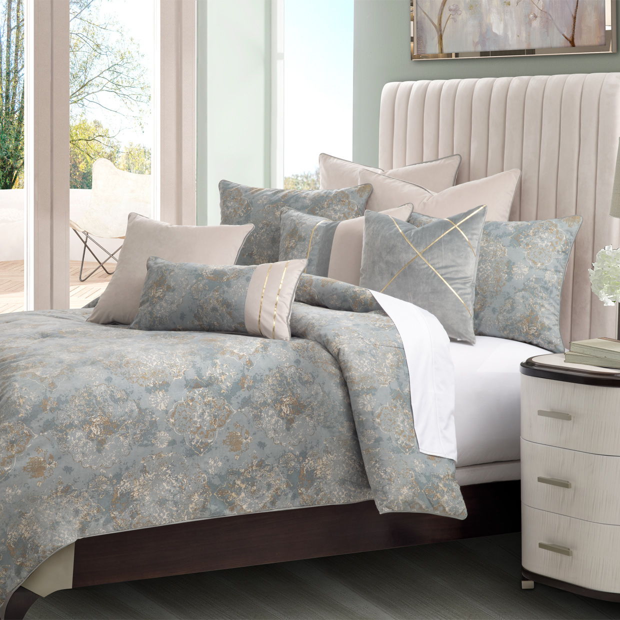 Debonair - 9-Piece Queen Comforter Set - Mist