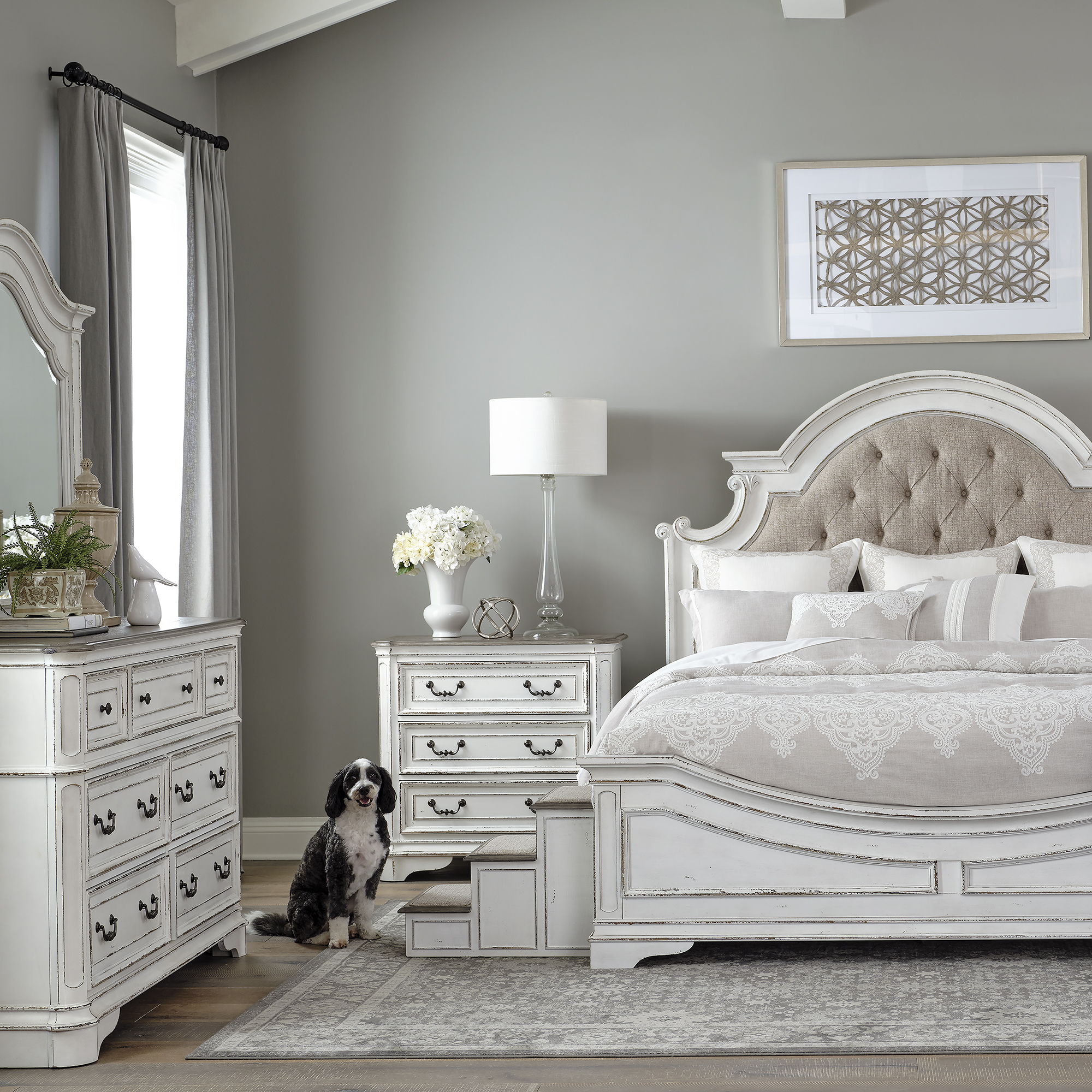 Magnolia Manor - Pet Steps - Antique White