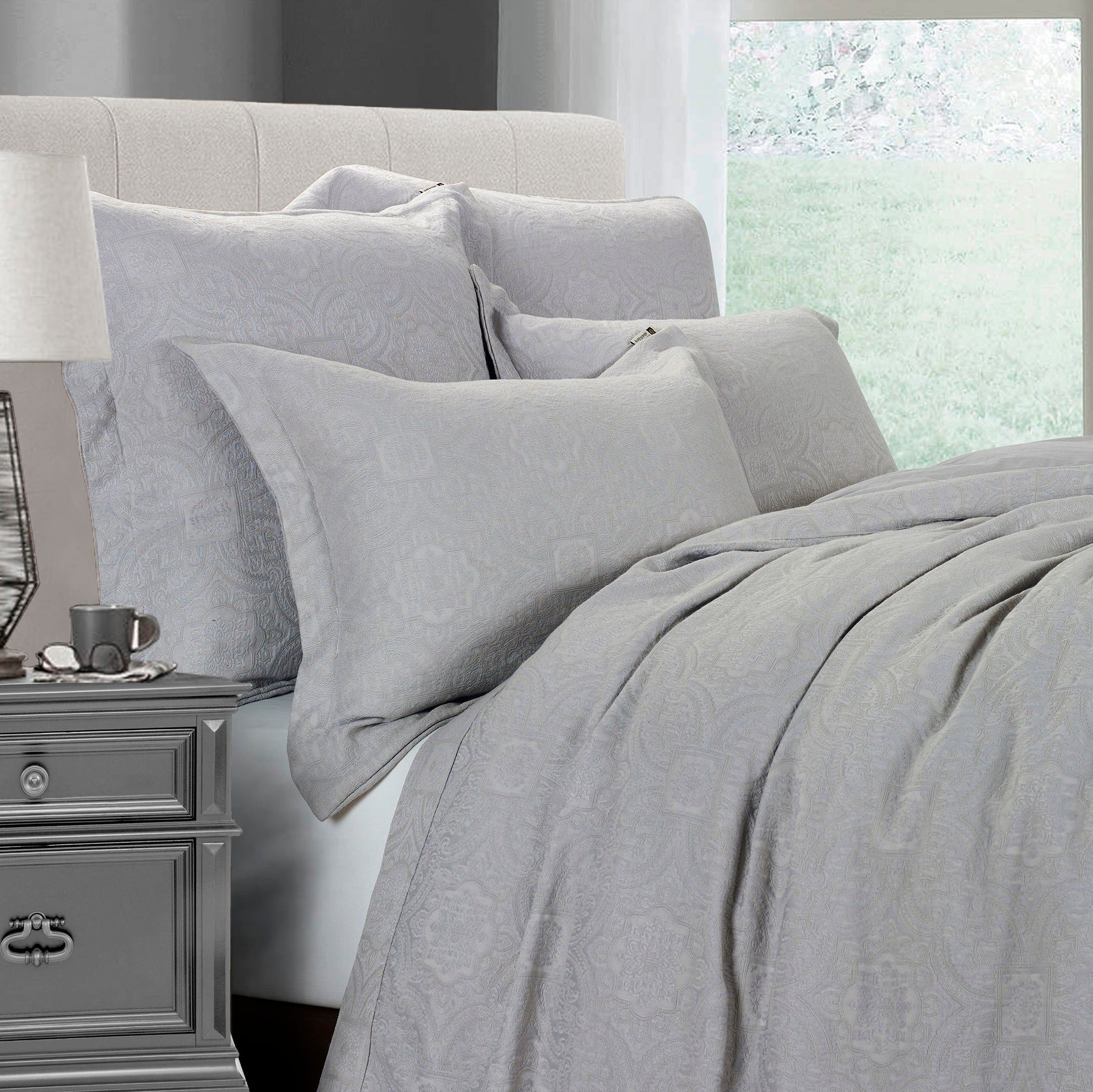 Matelasse - King Duvet Cover Set (Set of 3) - Gray