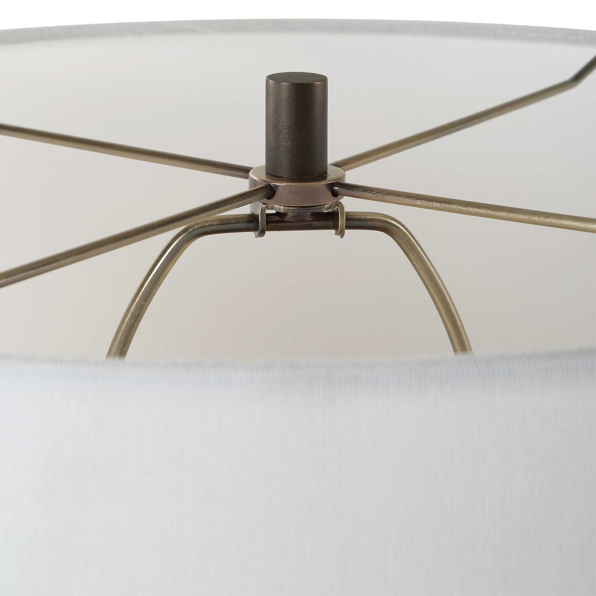 Perch - Bird-Leg Table Lamp