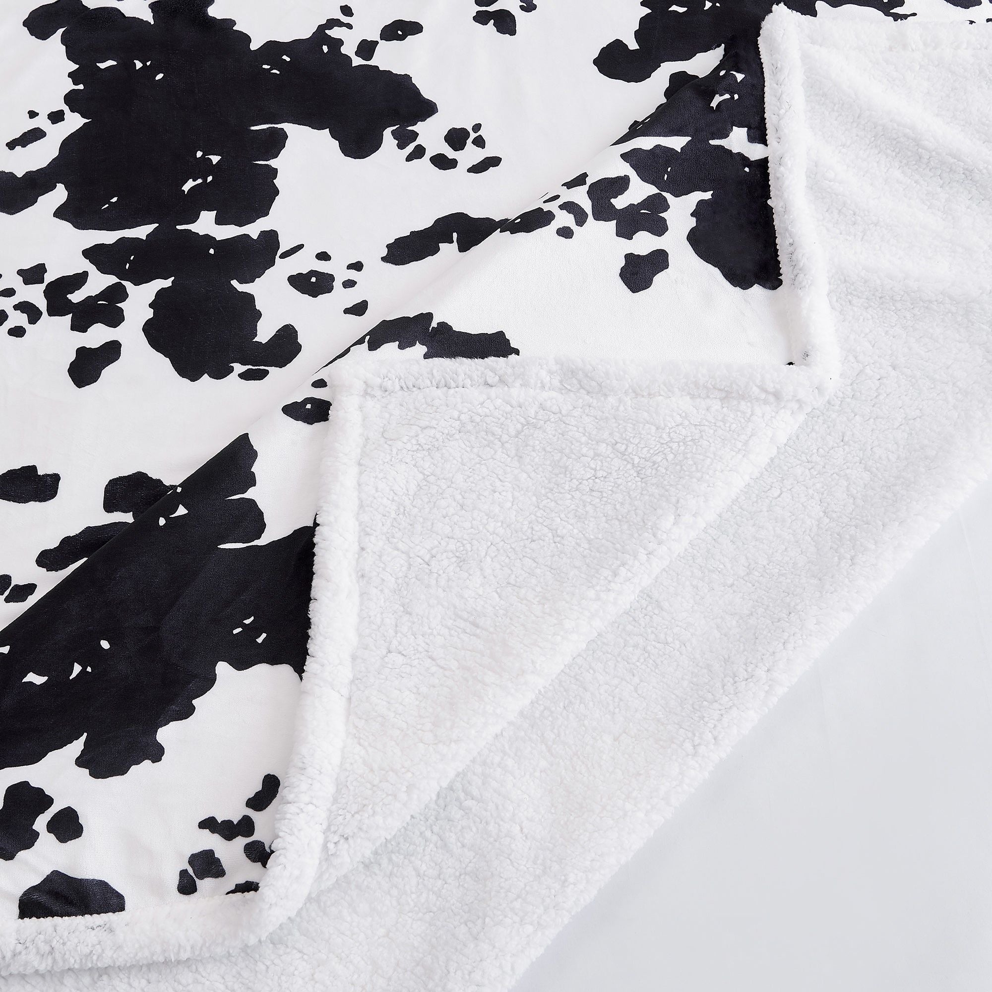 Campfire - Elsa Cowhide Campfire Sherpa Throw 6 Per Carton - Black / White