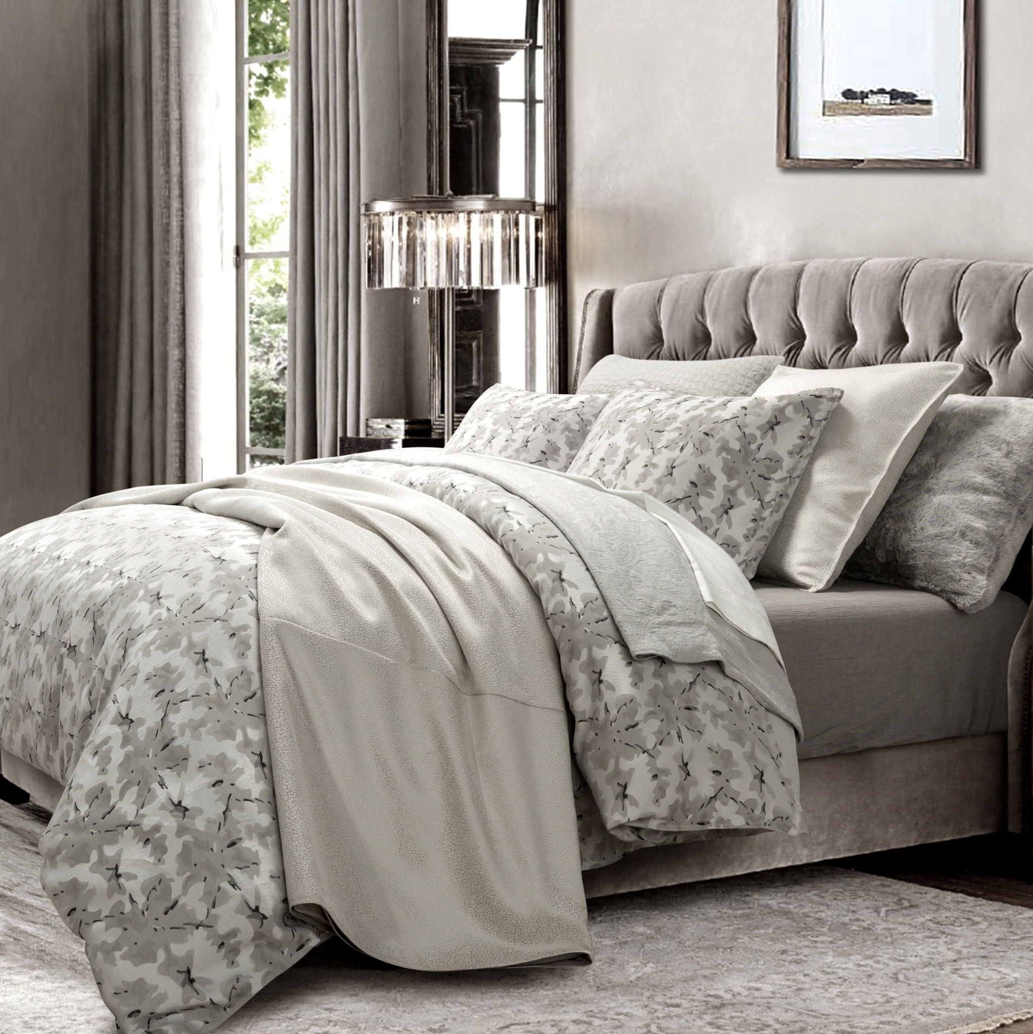 Marilyn Modern Bubble - King Comforter Set (Set of 3) - Gray