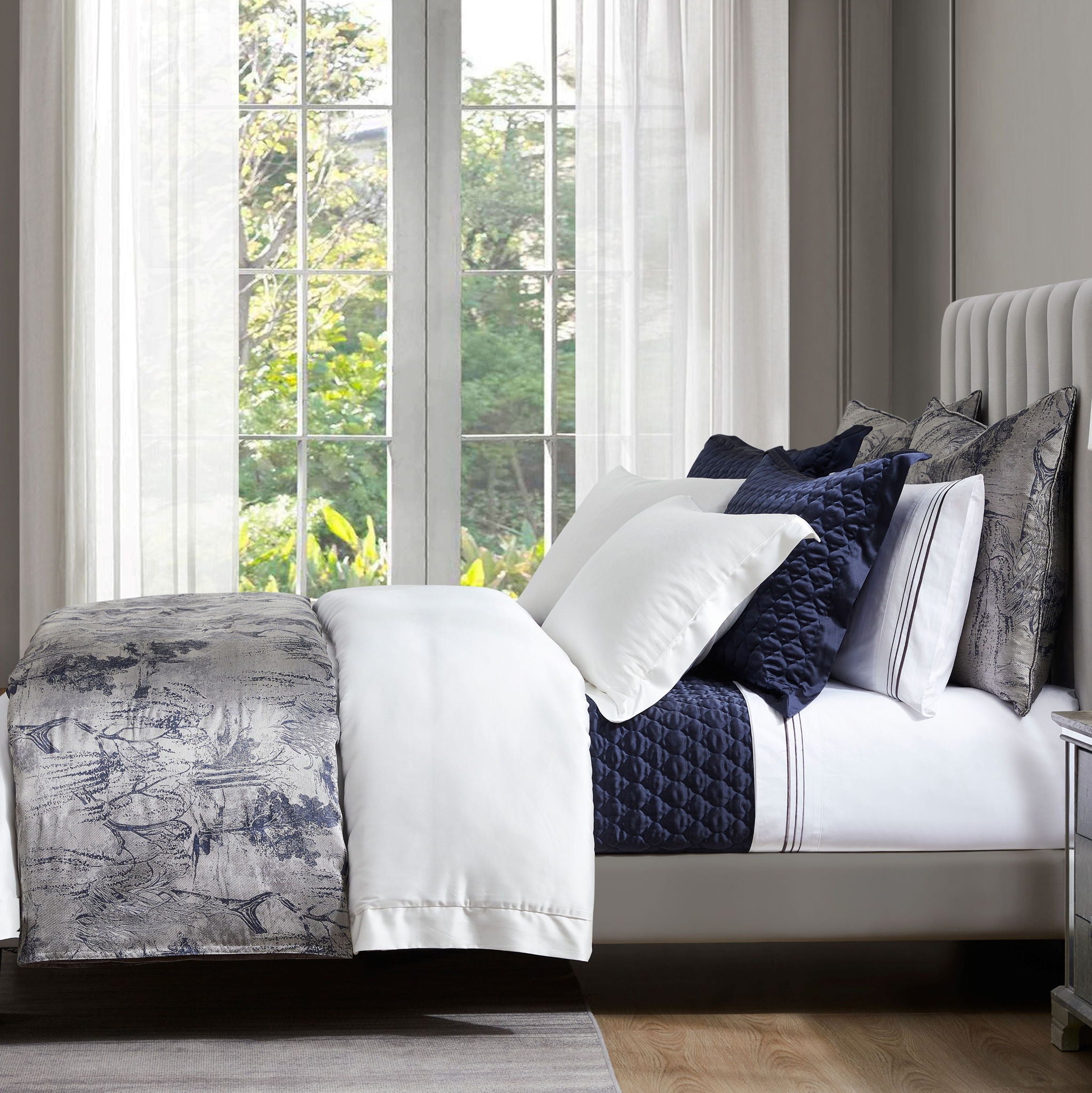 High Shine Satin - Full/Queen Quatrefoil Quilt Set (Set of 3) - Navy