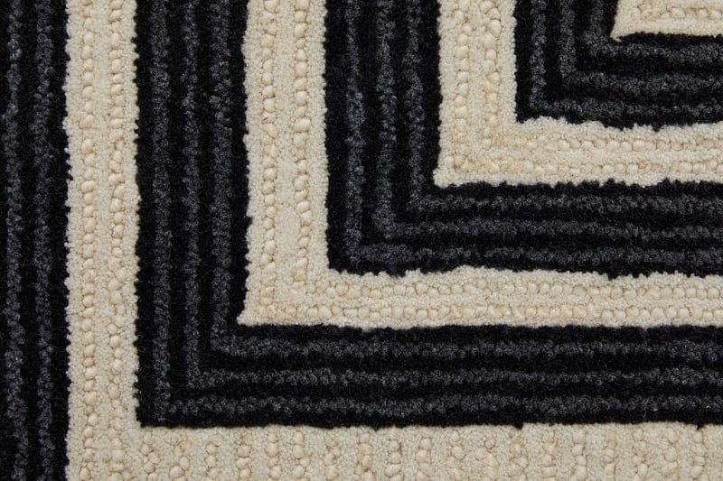 MAGUIRE Collection - 8900F Ivory/Black