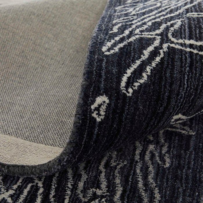 WHITTON Collection - 8891F Navy/Ivory