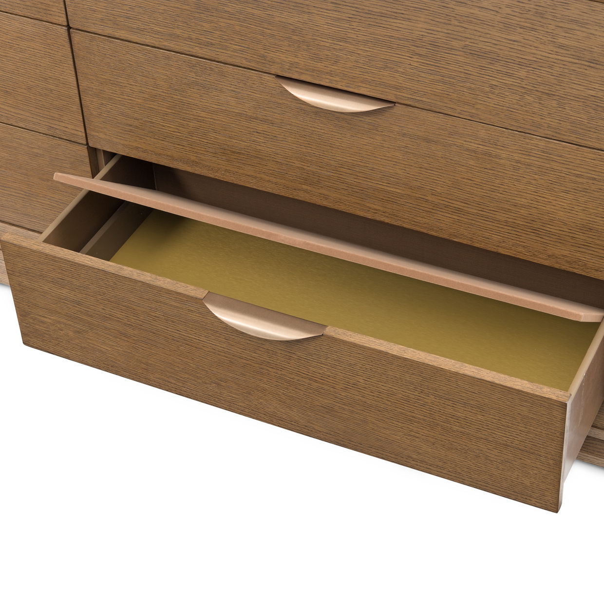 Portrait - Dresser