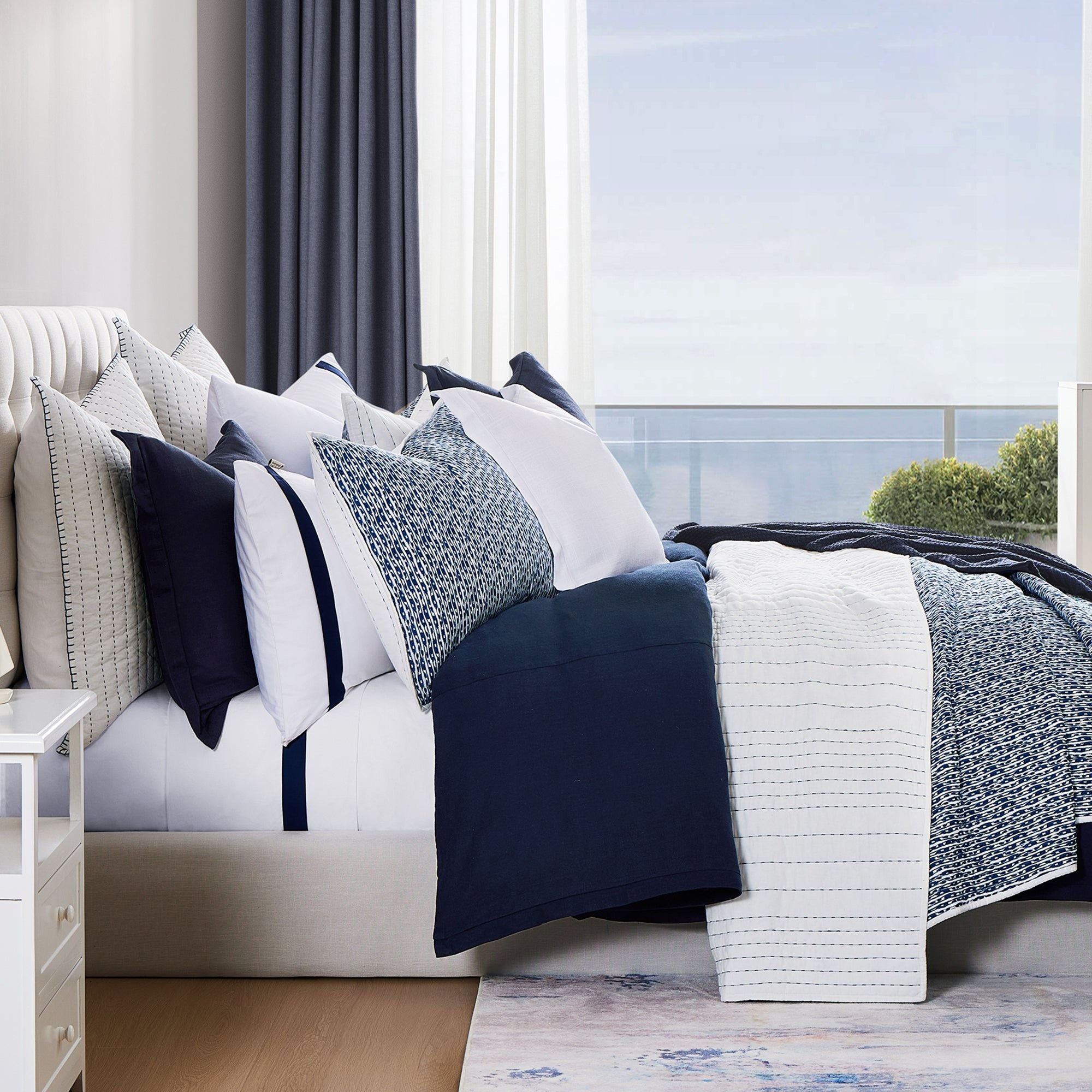 Indigo - King Staccato Reversible Quilt Set (Set of 3) - Blue / White