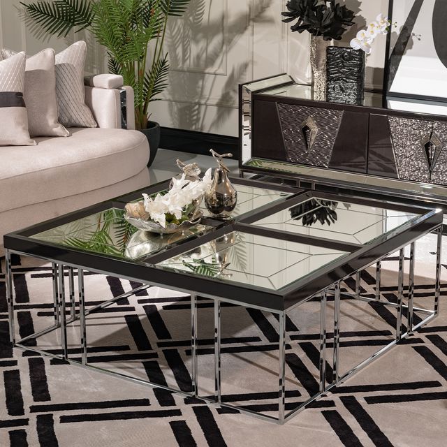 Carmela - Media Cabinet