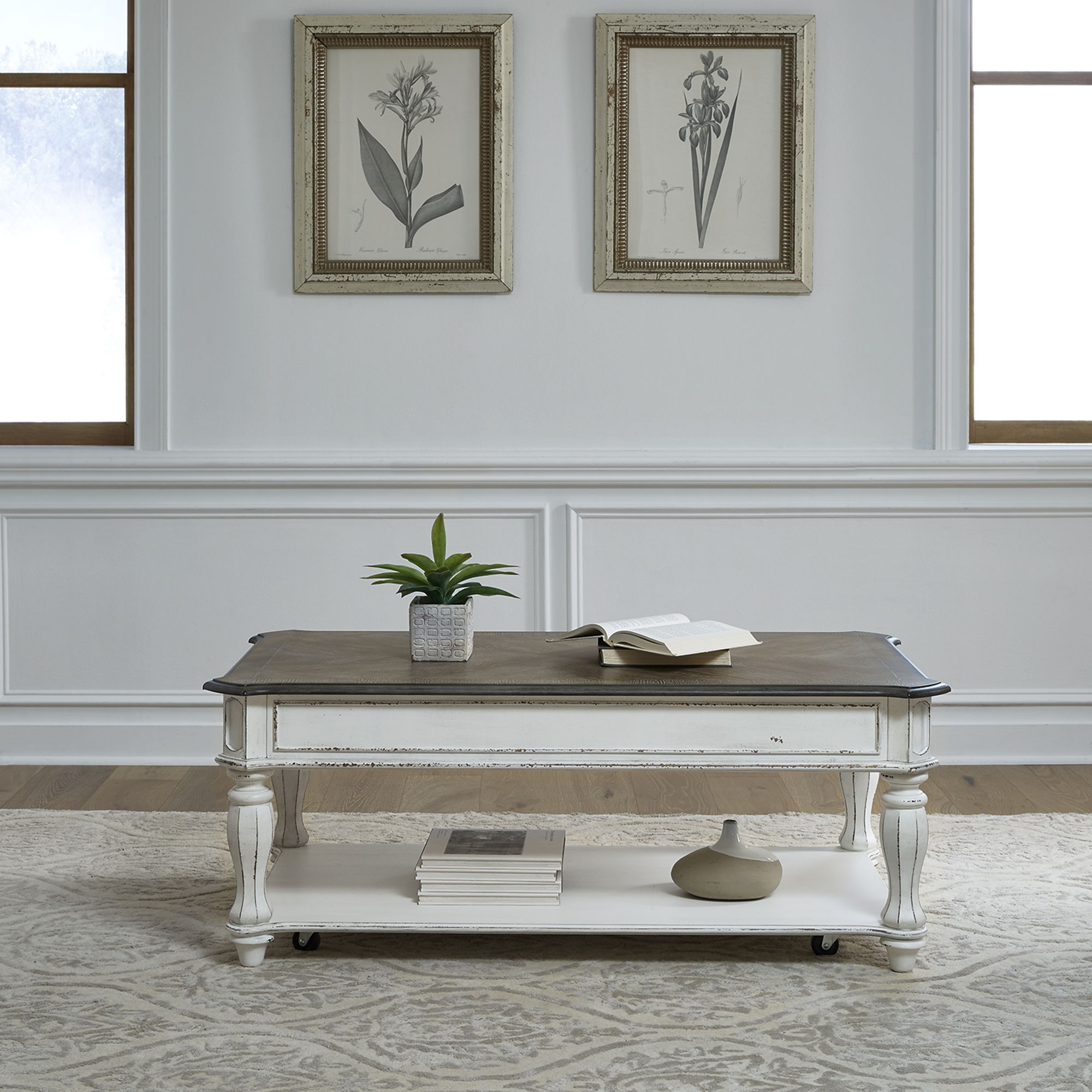 Magnolia Manor - Lift Top Cocktail Table - Antique White