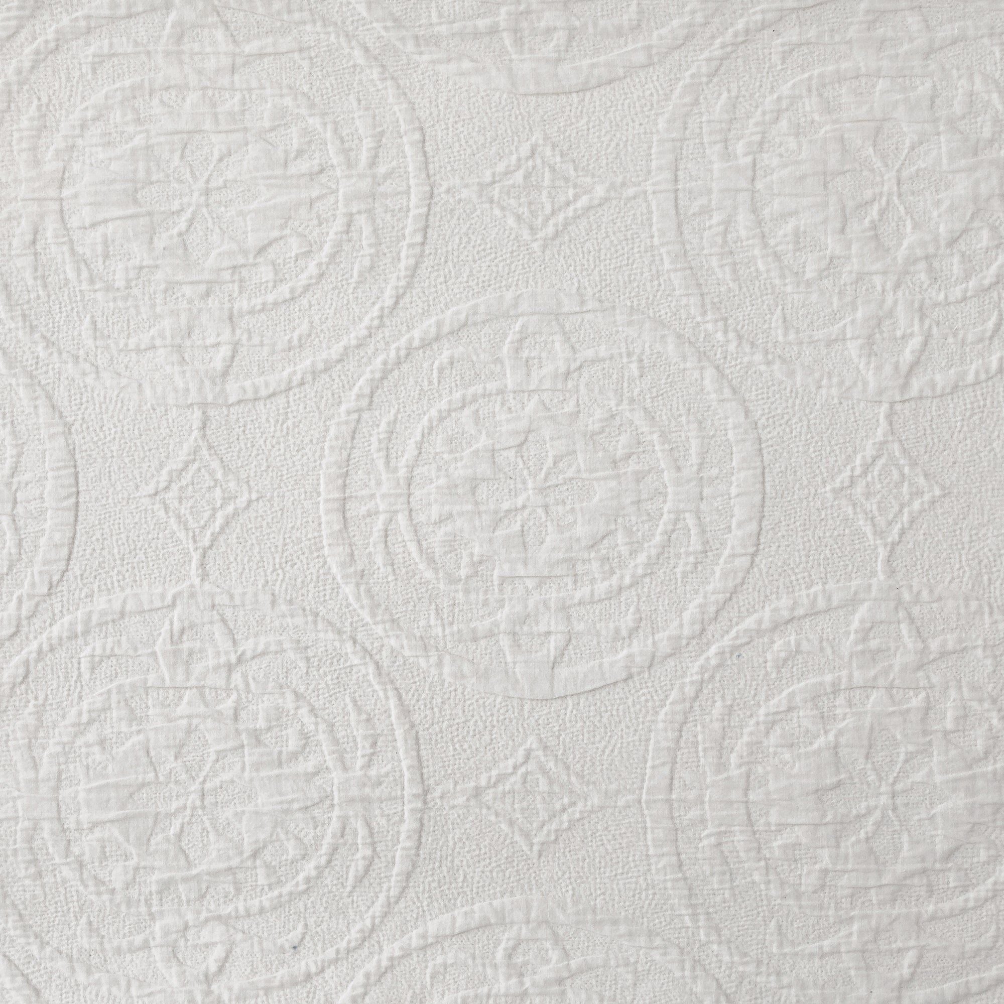 Verona Matelasse - Queen Comforter Set (Set of 3) - Vintage White