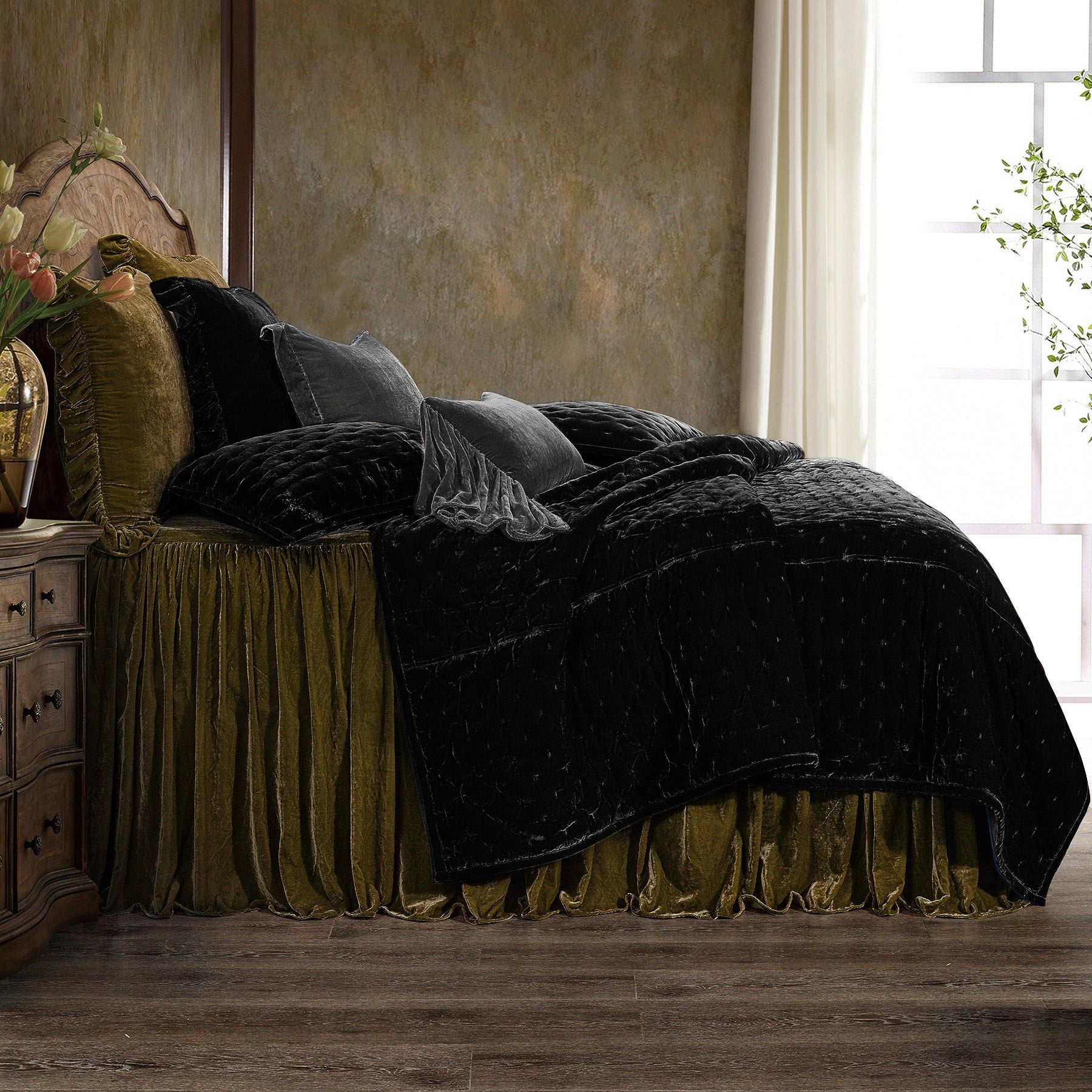 Stella - Queen Faux Silk Velvet Bedspread Set (Set of 3) - Green Ochre