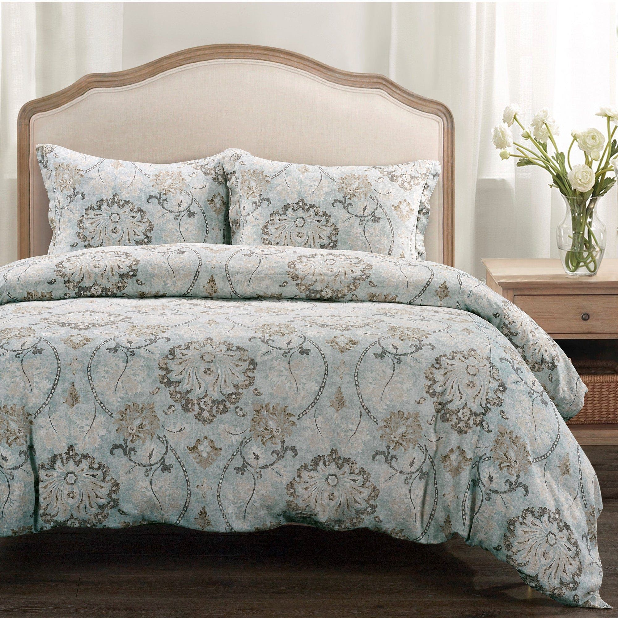 Dalia - King Comforter Set (Set of 3) - Light Blue