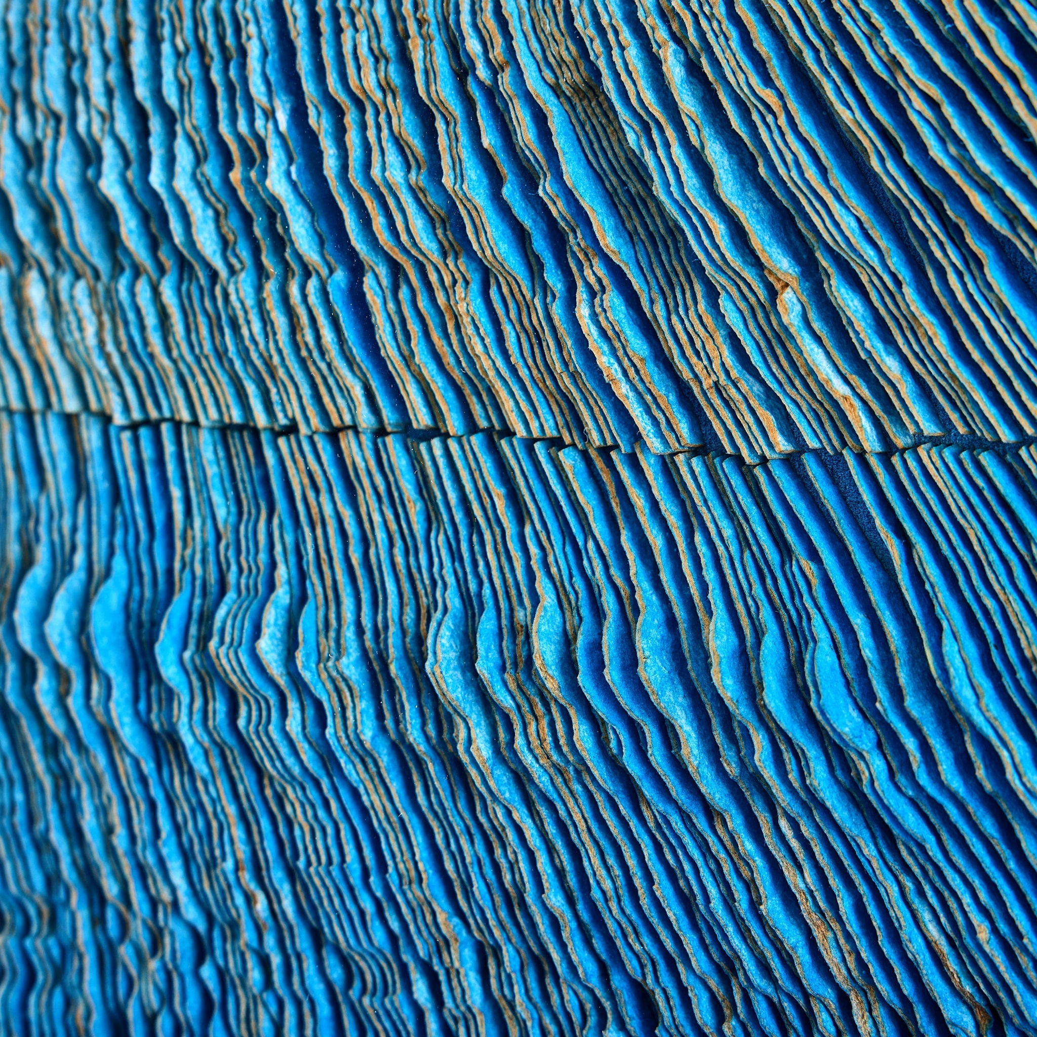 He Hongbing's Infinite Peaks