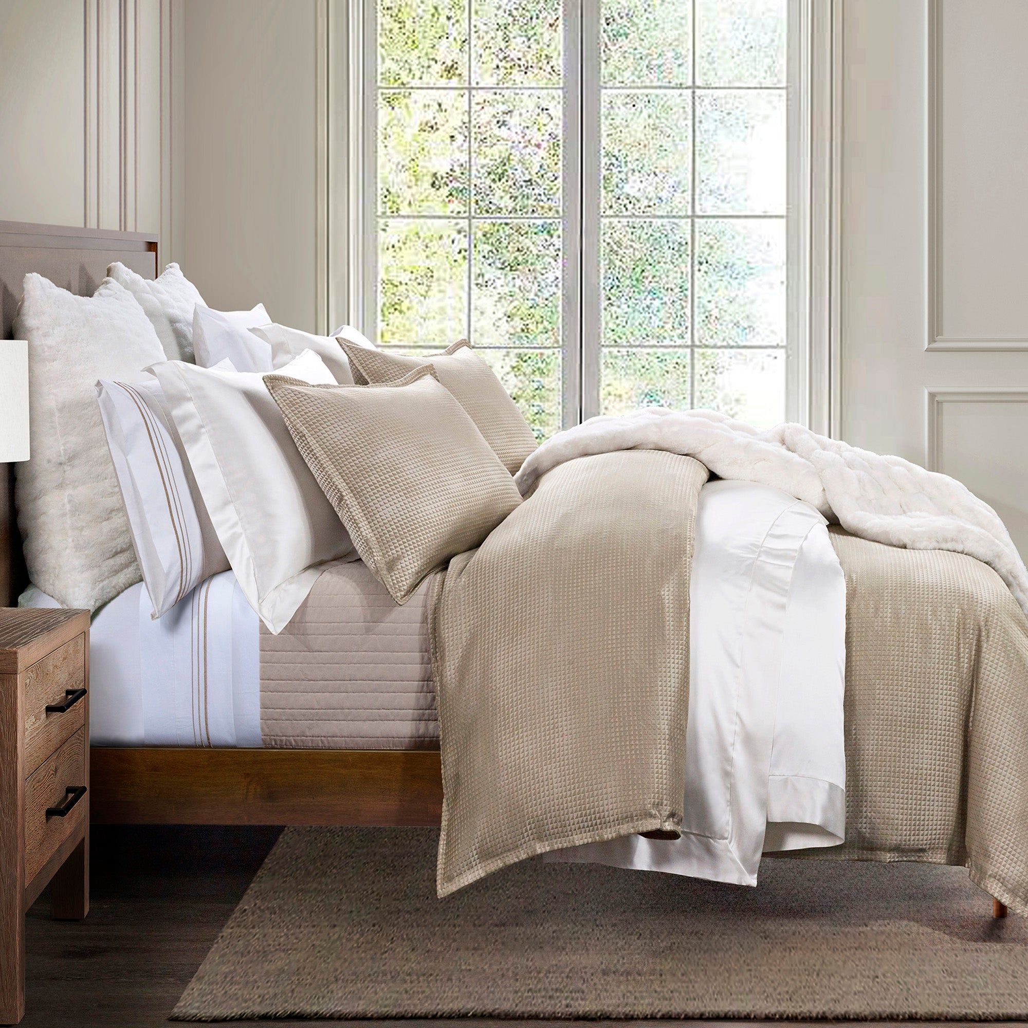 Sydney - King Jacquard Comforter Set (Set of 3) - Champagne