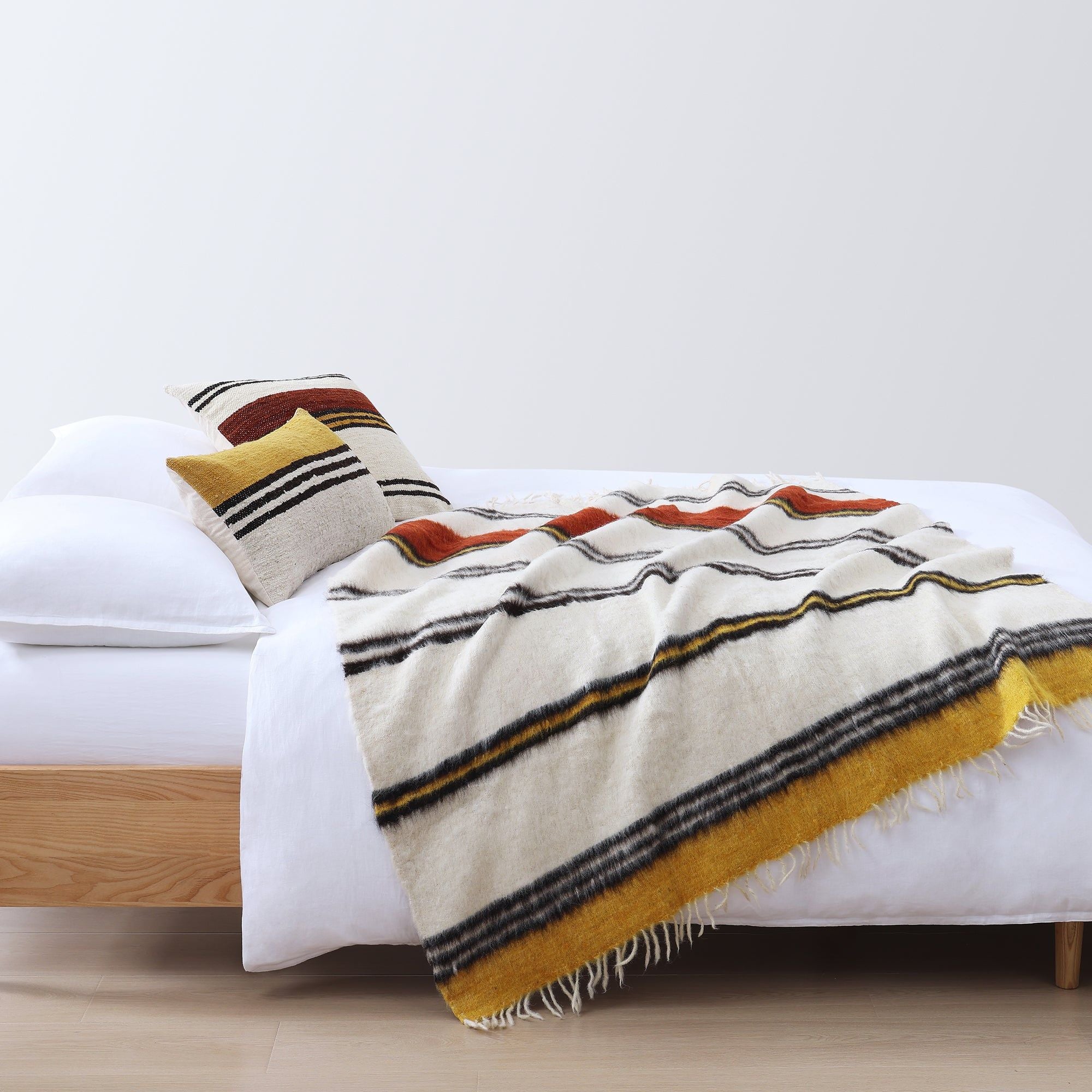 Solola - Handwoven Square Pillow - Brown / Natural