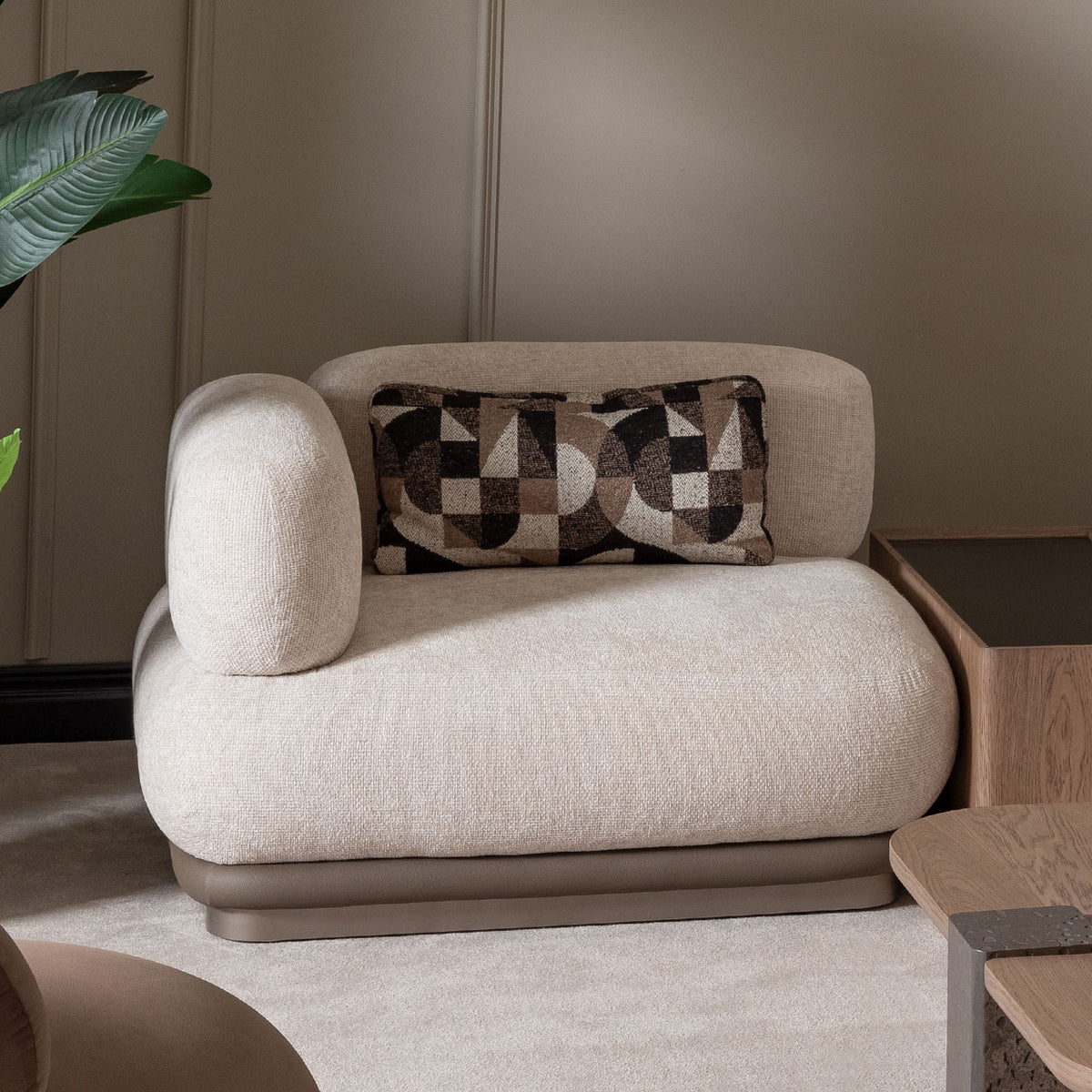 Michael Amini Bristol Point LAF Chair Saddle Brown — detail or alternate view