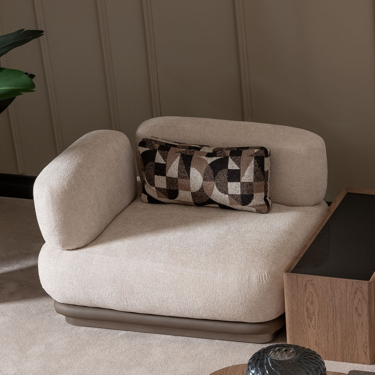 Michael Amini Bristol Point LAF Chair Saddle Brown — lifestyle view
